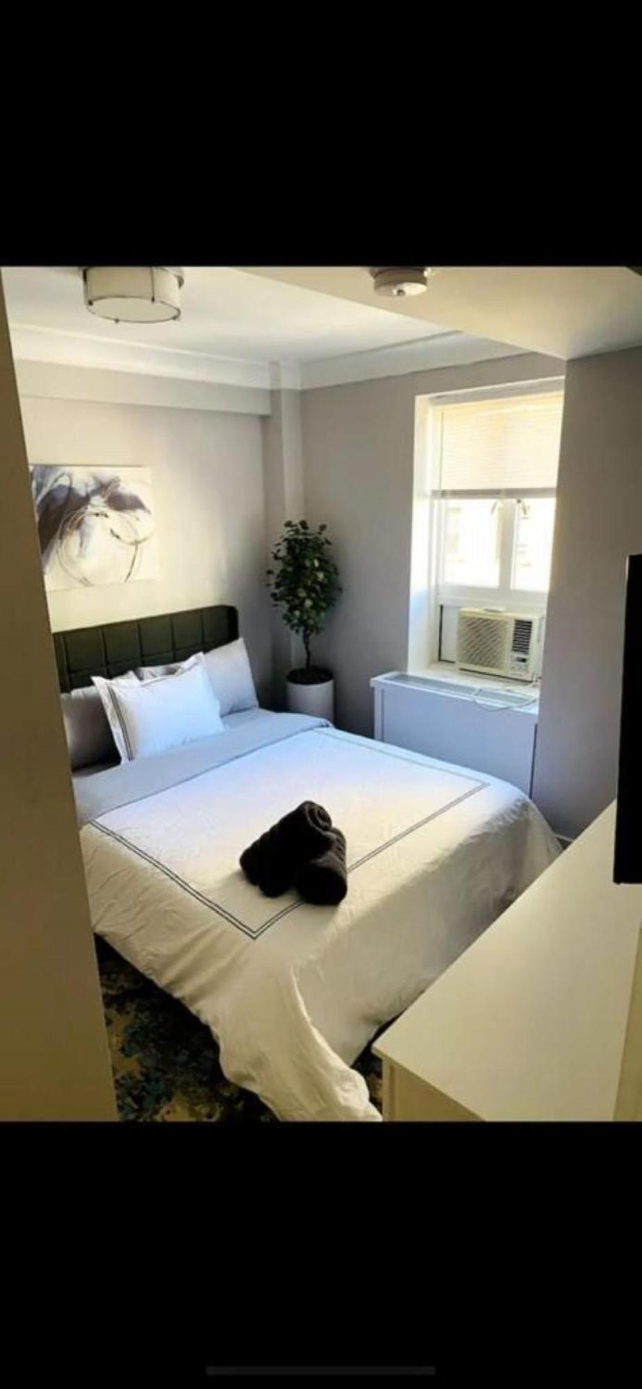 Two Bedroom In Upper West Side New York