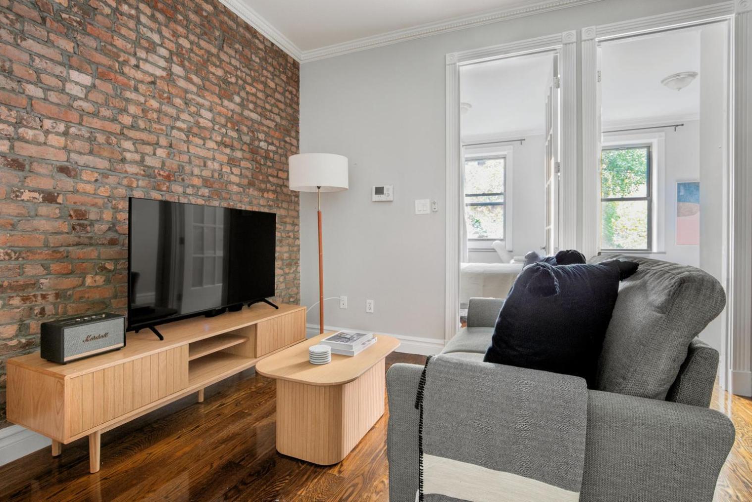 Murray Hill 2br W Wd Nr Groceries Hospital Nyc-1228 *