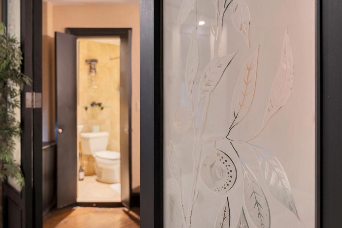 Beautiful Near Times Square With Gym & Patio Apartment New York