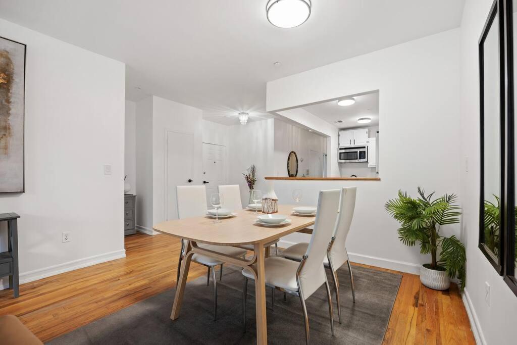 Harlem Renaissance Apartment