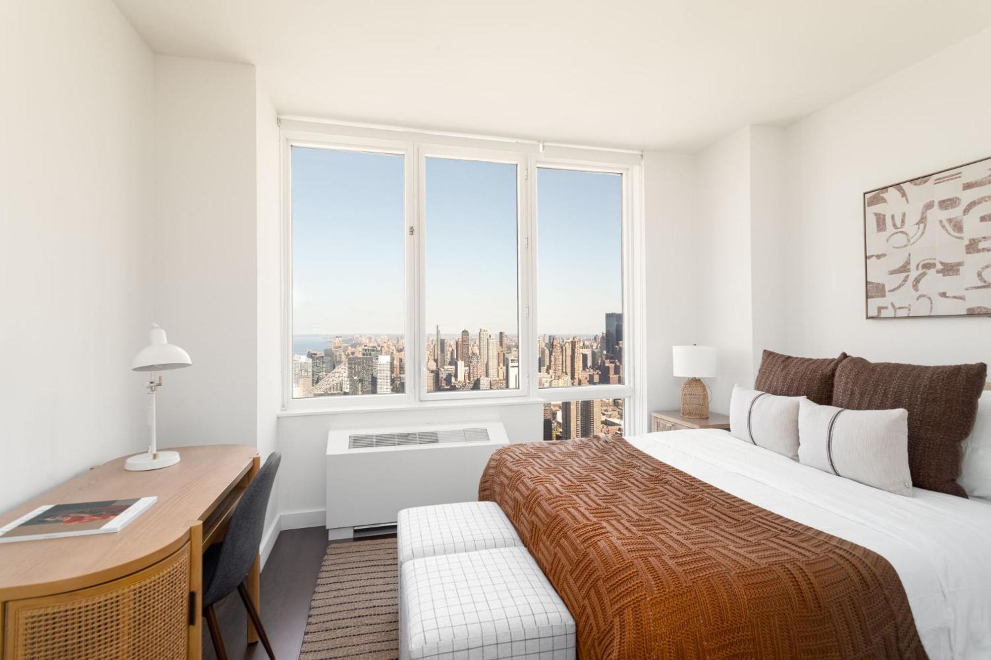 Lux Views To The Hudson 2bd 2bath Apartment New York
