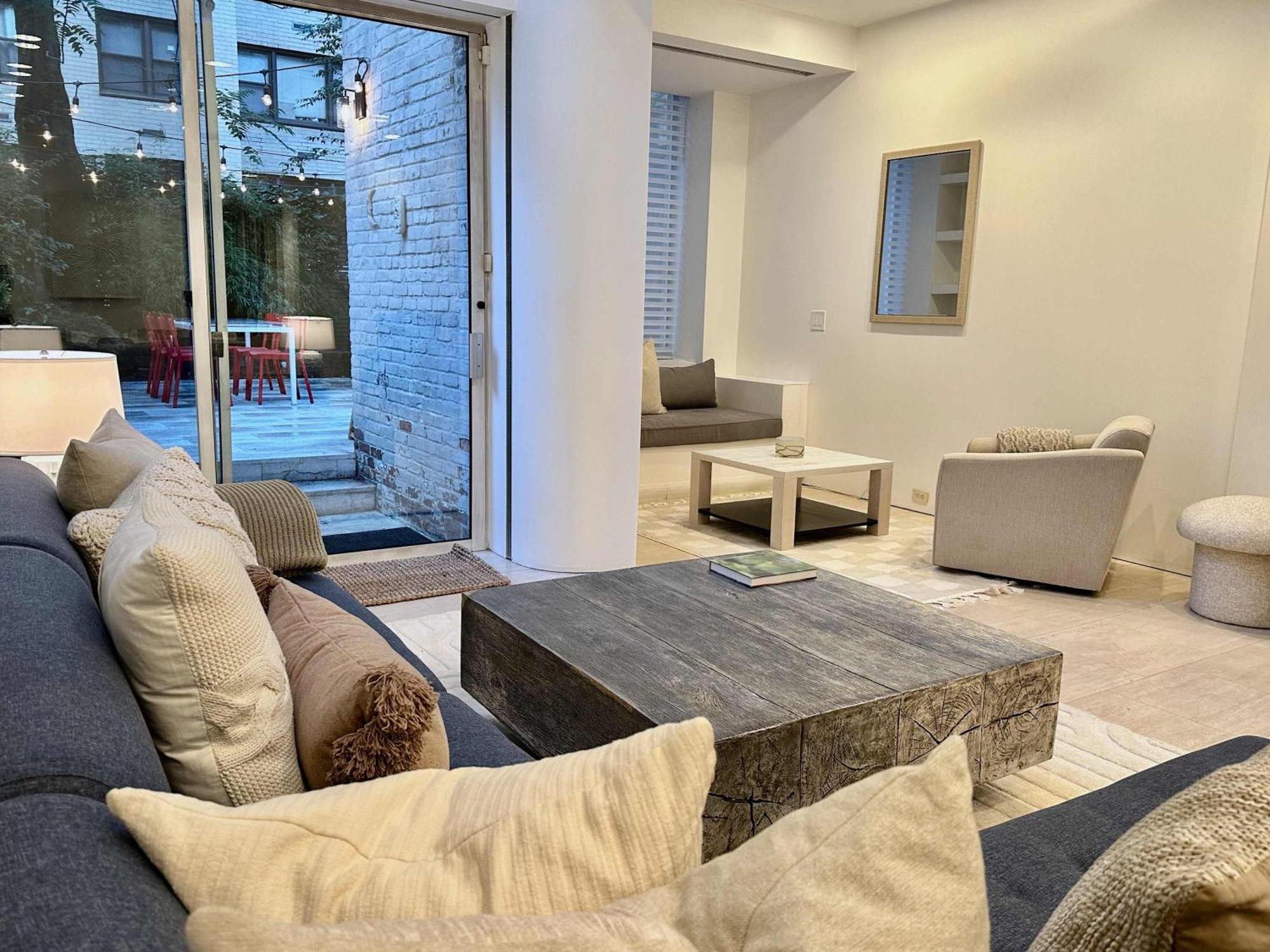 Holiday home Private Townhome Near Un