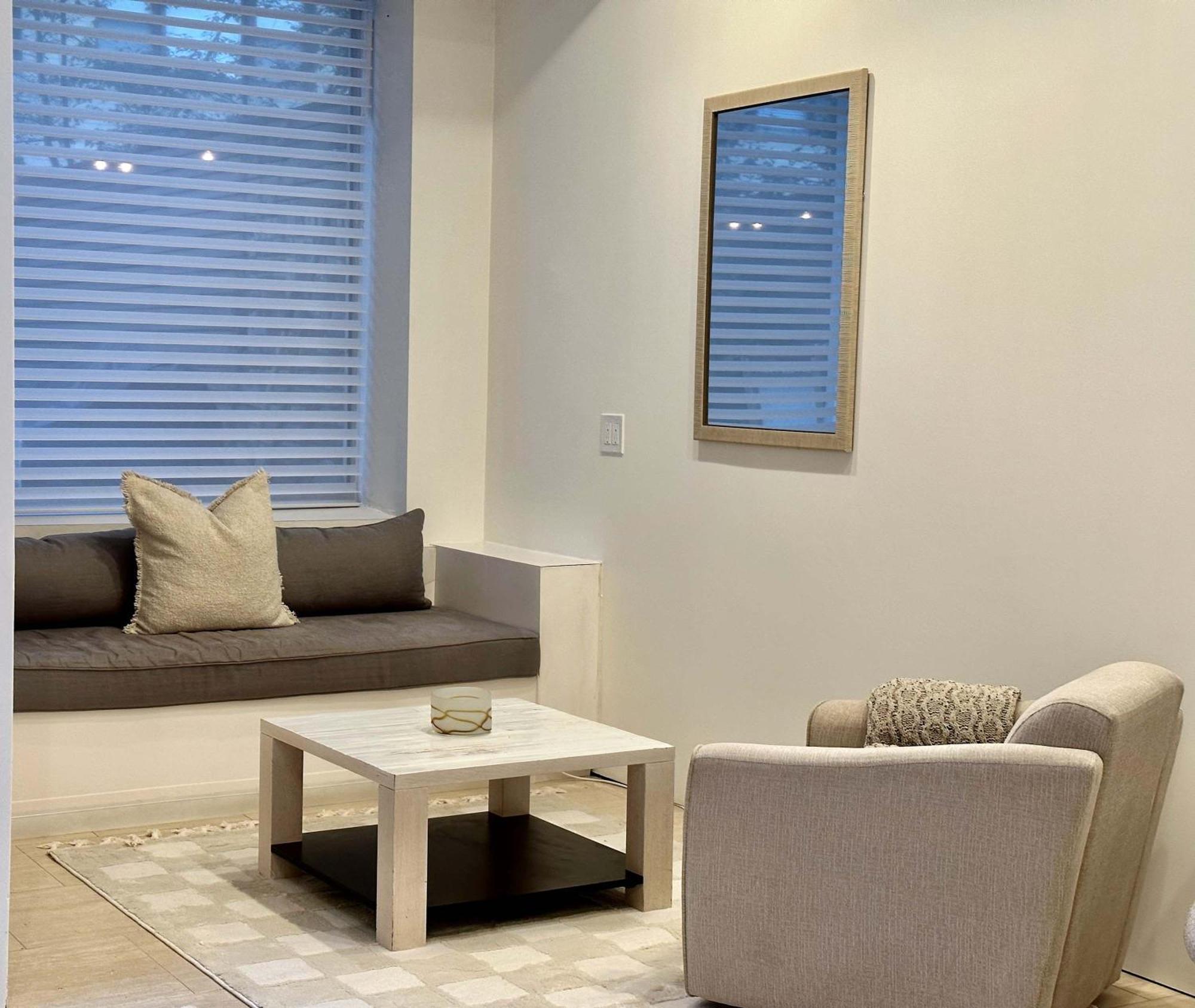 Private Townhome Near Un New York