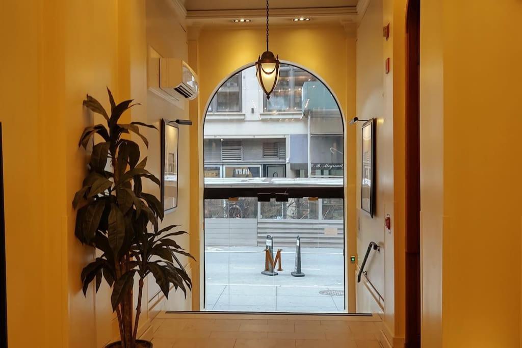 1-bedroom At The Mansfield Midtown Apartment