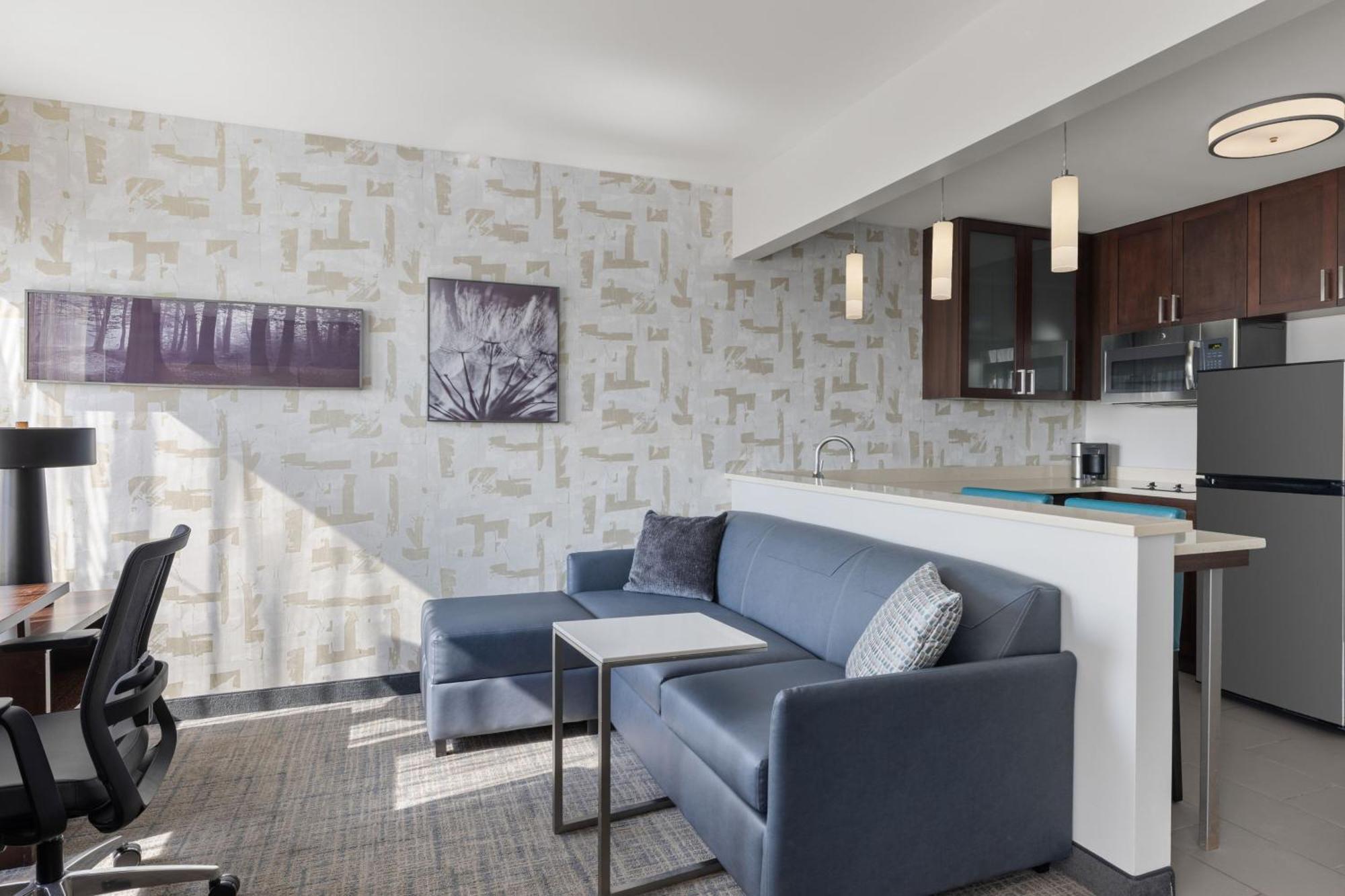 Hotel By Marriott The Bronx At Metro Center Atrium 3*