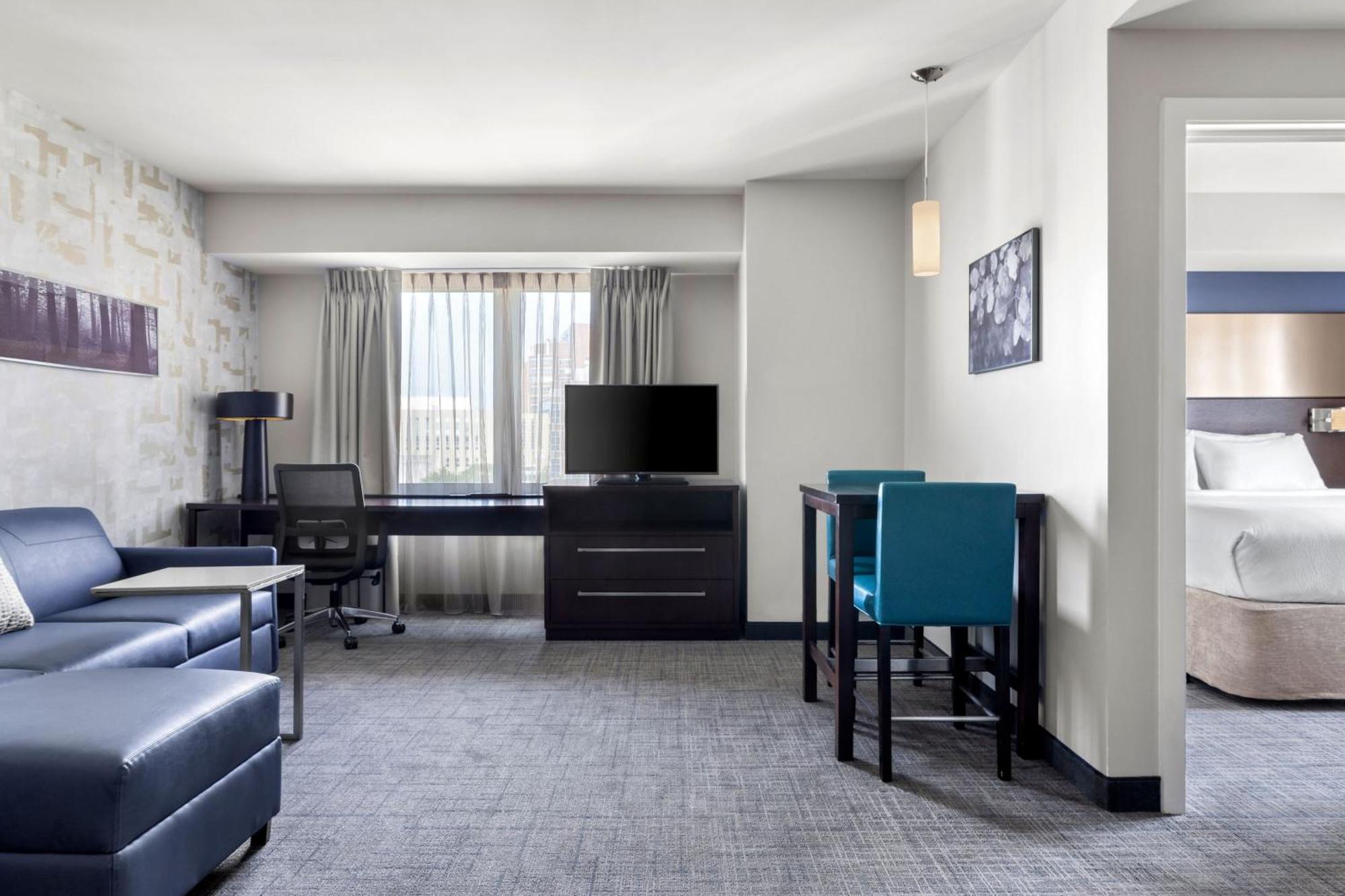 By Marriott The Bronx At Metro Center Atrium New York
