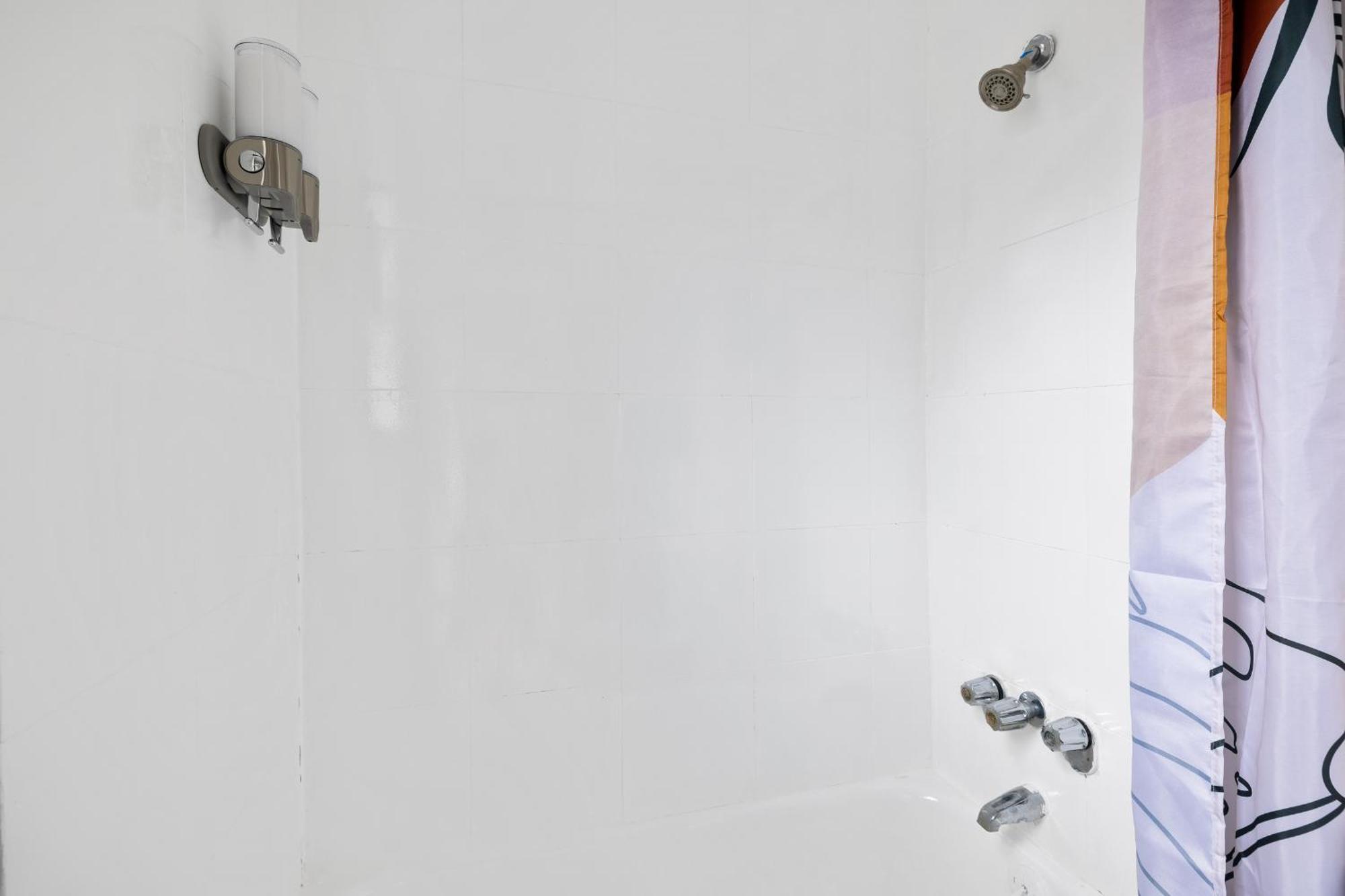 Ultimate Urban Living At Centrally Located Lofts *