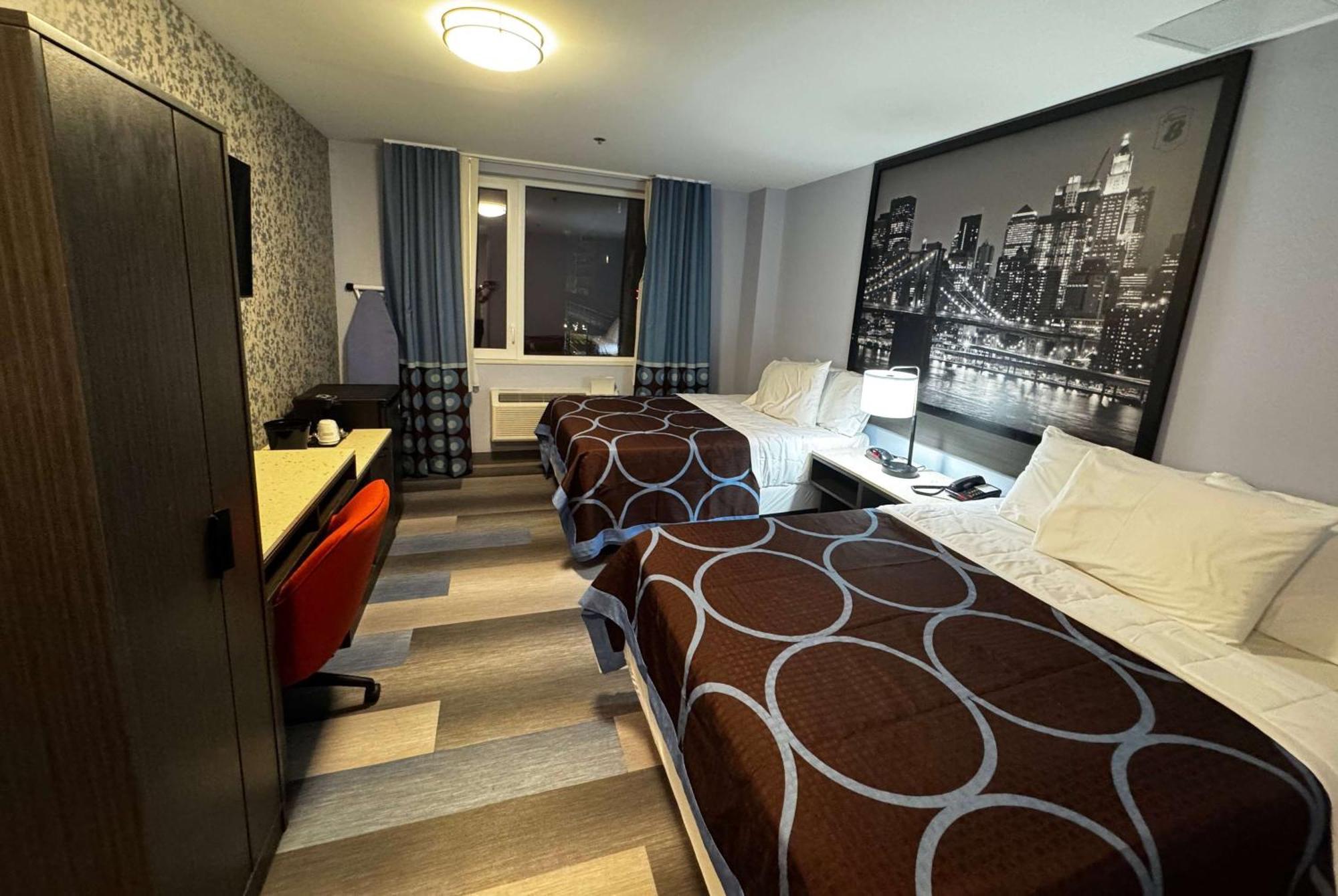 Hotel Super 8 By Wyndham Brooklyn Fulton Street Broadway Junction *