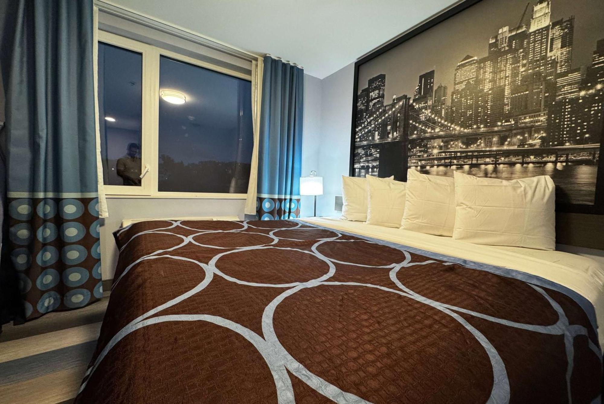 Super 8 By Wyndham Brooklyn Fulton Street Broadway Junction * New York
