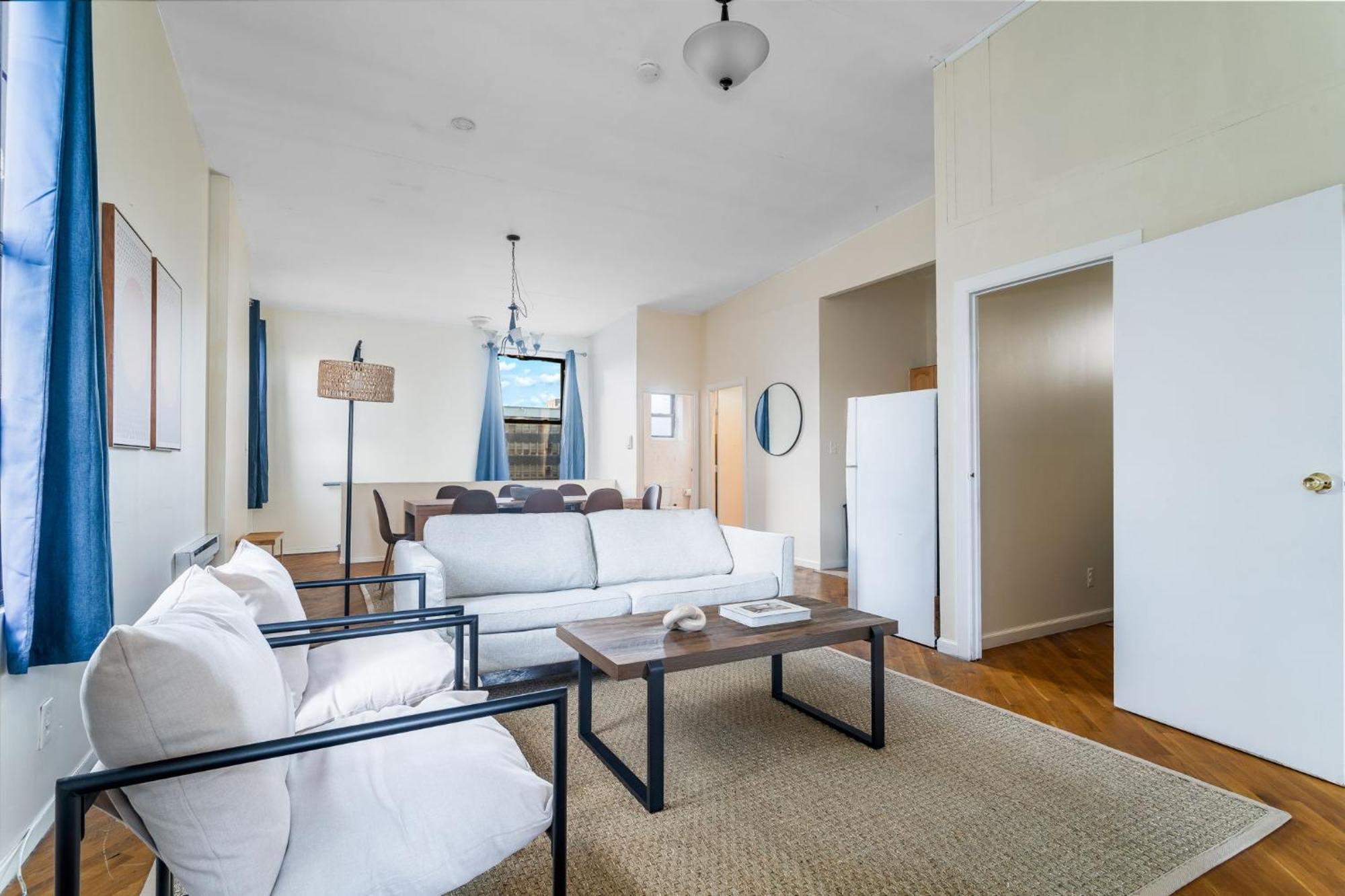 Spacious 3Br 2Ba In East Harlem - Near Central Park Apartment *