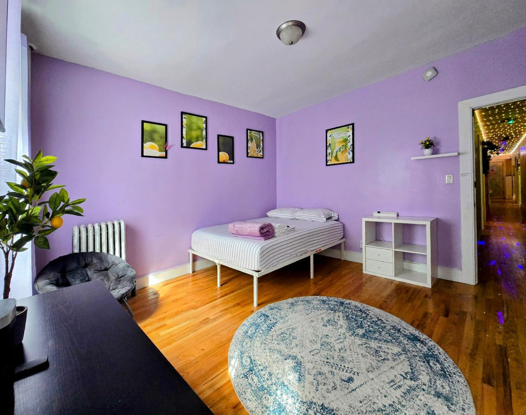 Lavender Queen Room Bright & Peaceful Stay In Central Harlem