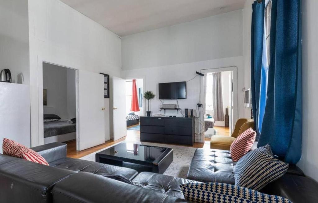 Apartment Majestic 3 Bedroom In Nyc! *