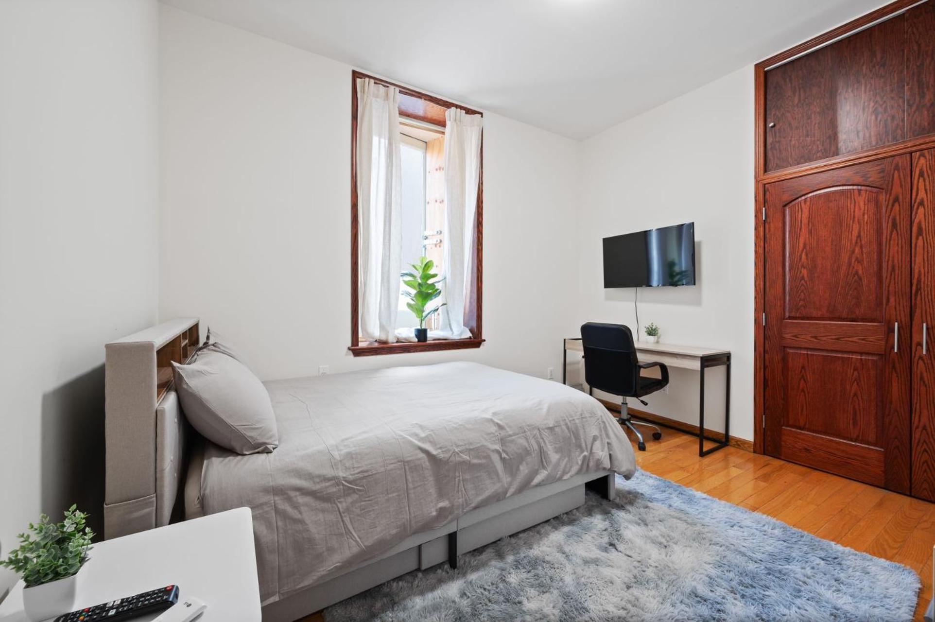 Massive Soho Loft 5bedrooms 2 Baths - 2500 Sqft New York