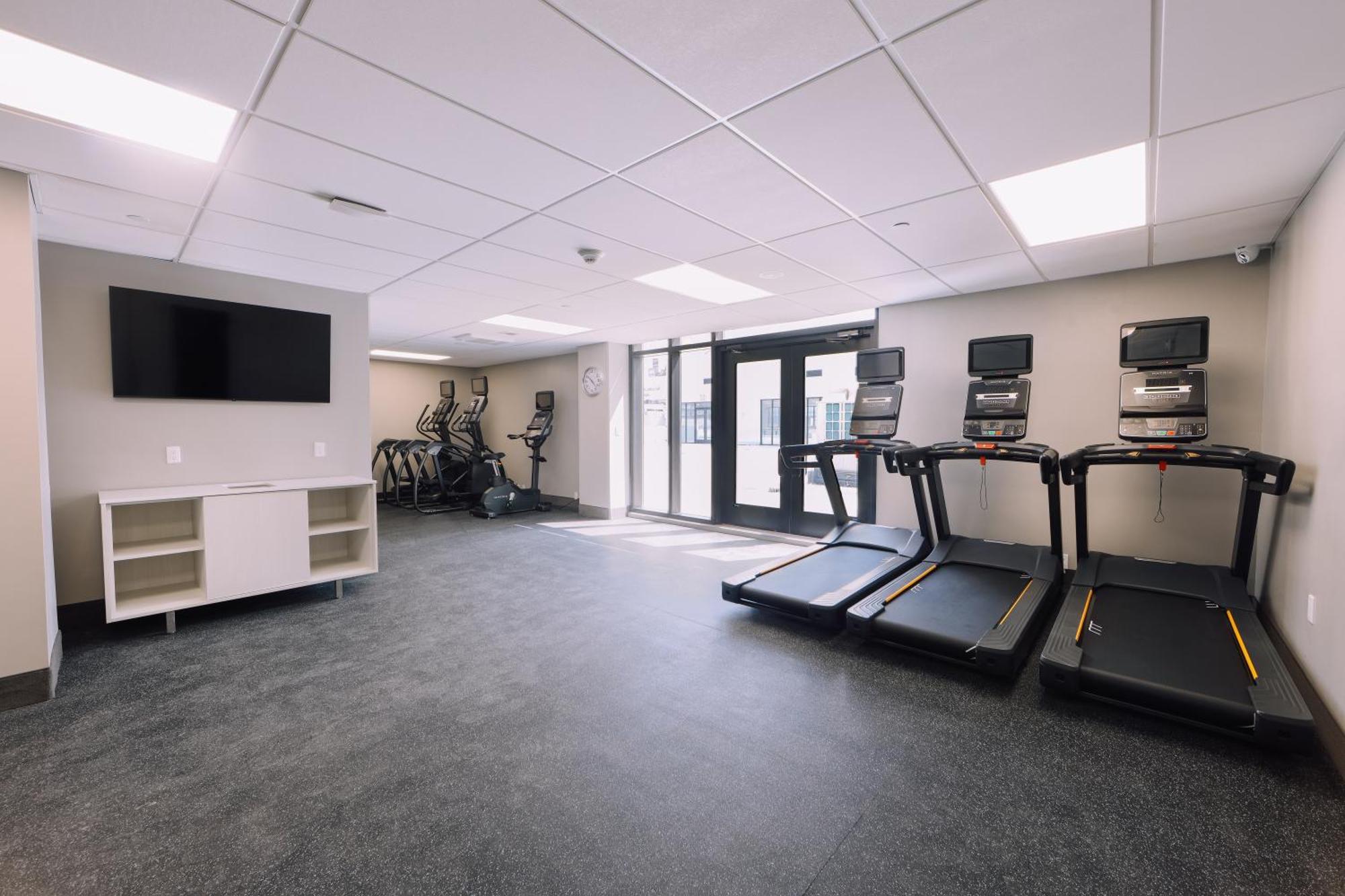 Holiday Express Long Island City Hotel 3*