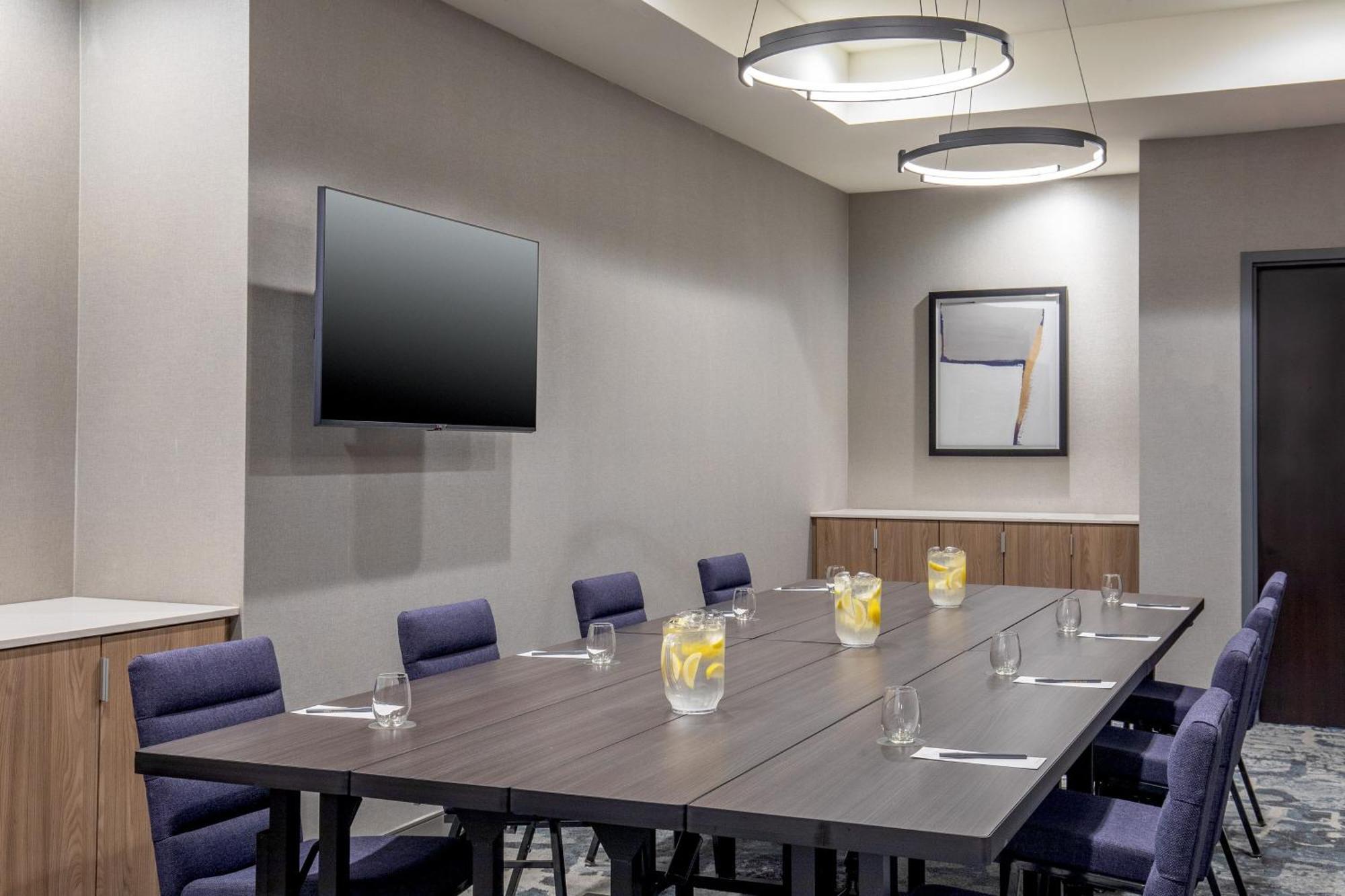 Courtyard By Marriott Times Square West Hotel New York