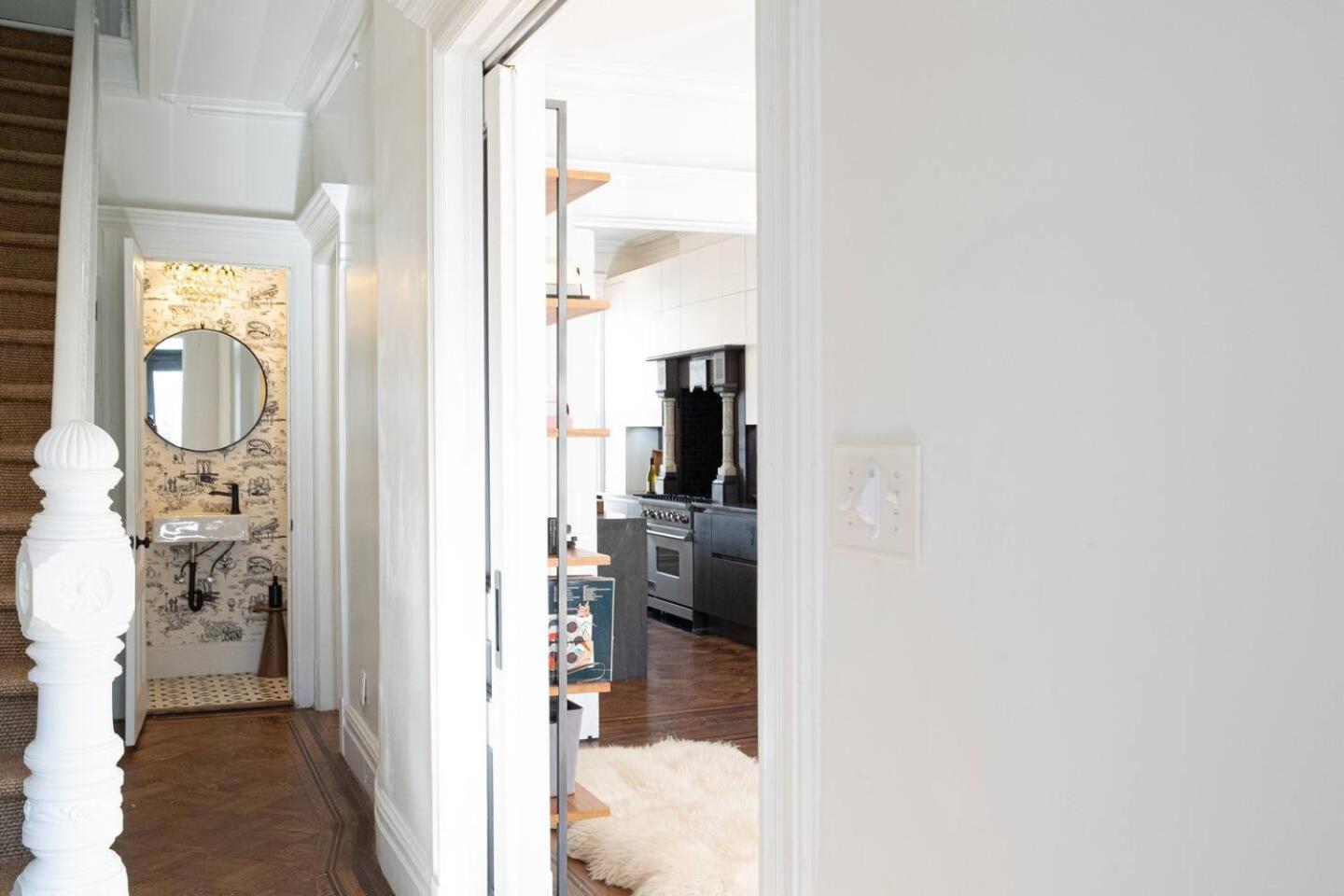 Homestay Two Story Luxury Brooklyn Brownstone New York
