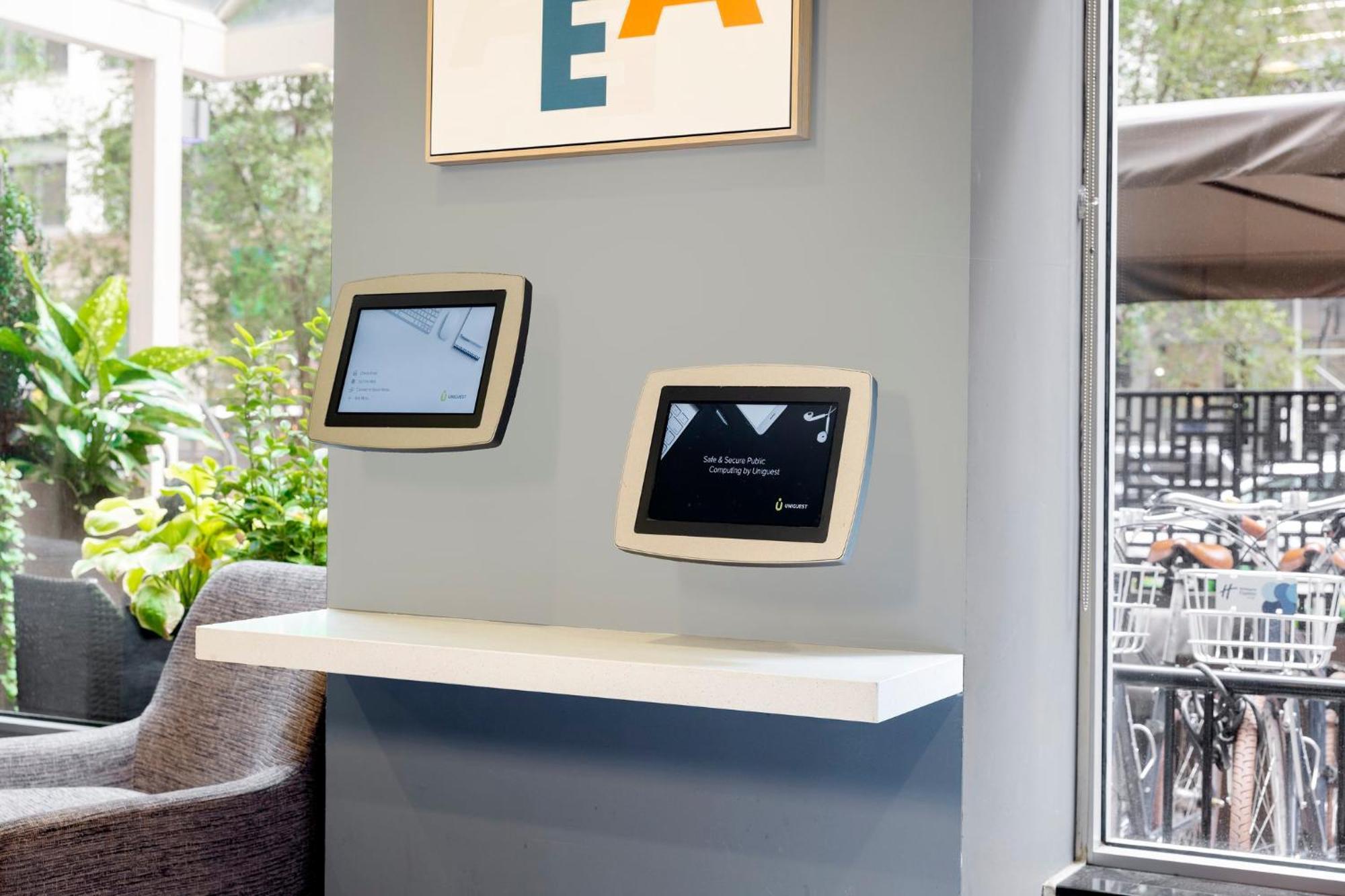 Express Chelsea By Ihg Hotel