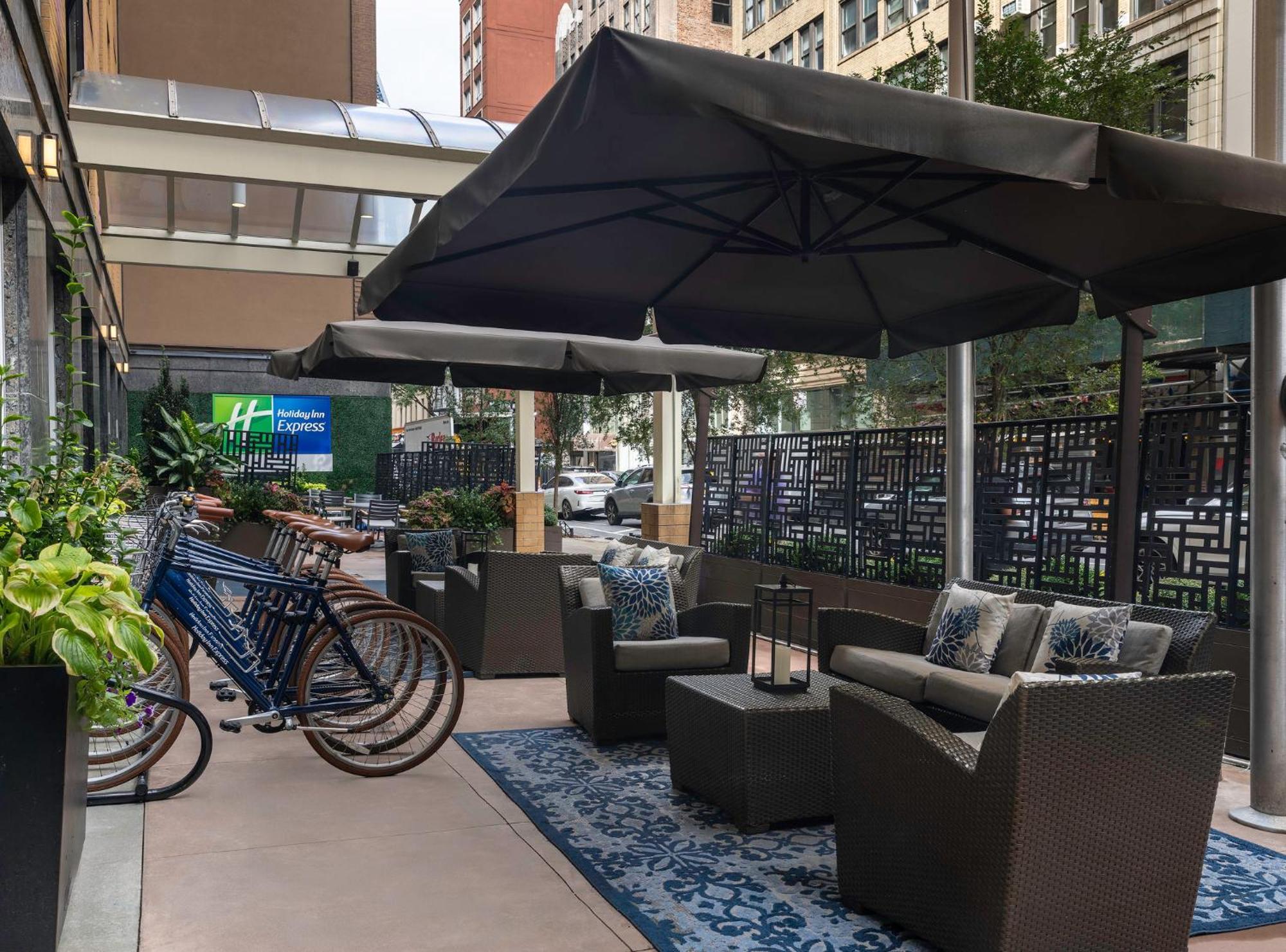 Express Chelsea By Ihg Hotel New York