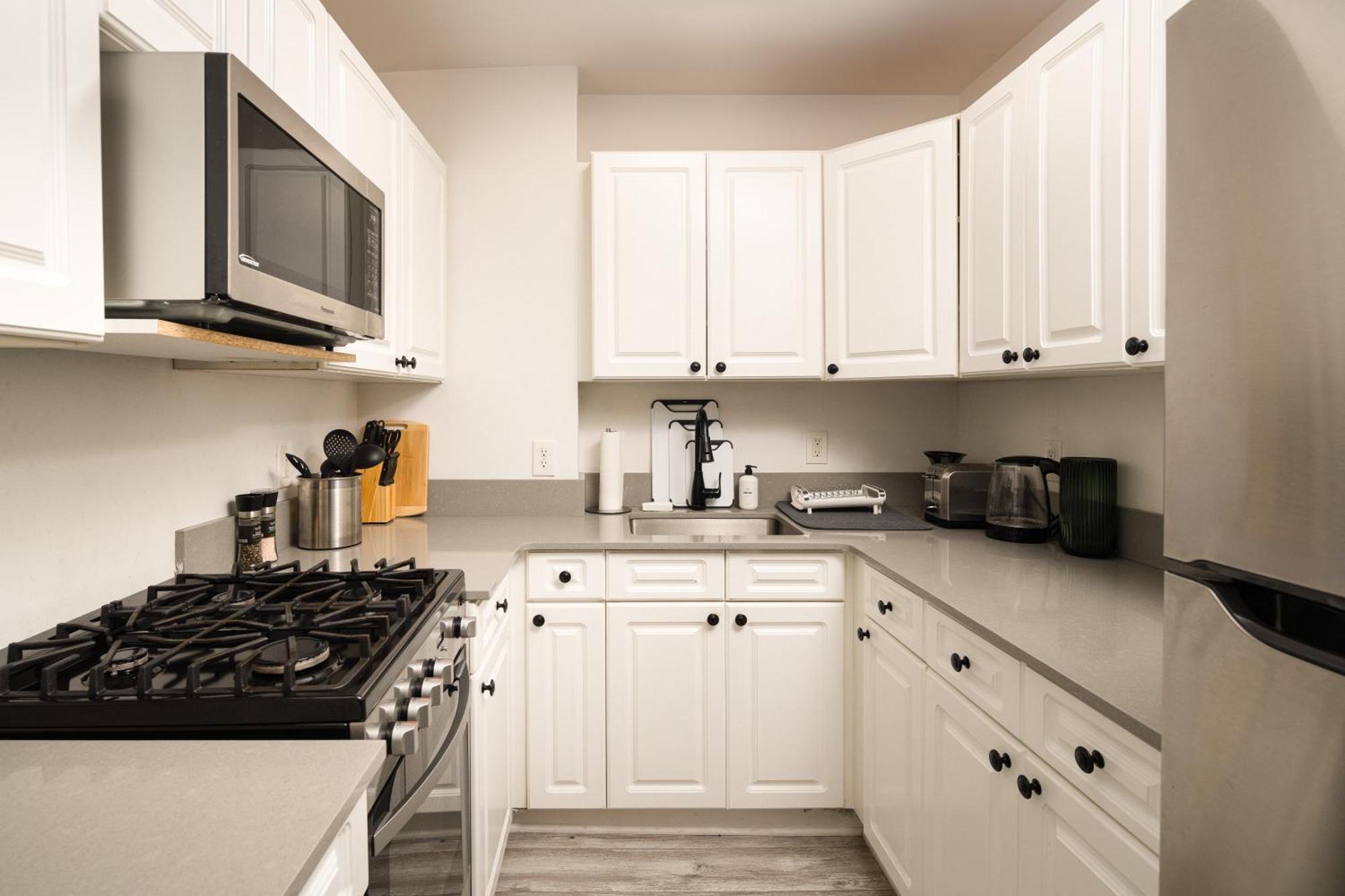 Beautiful Modern Downtown Brooklyn W Elevator Apartment New York