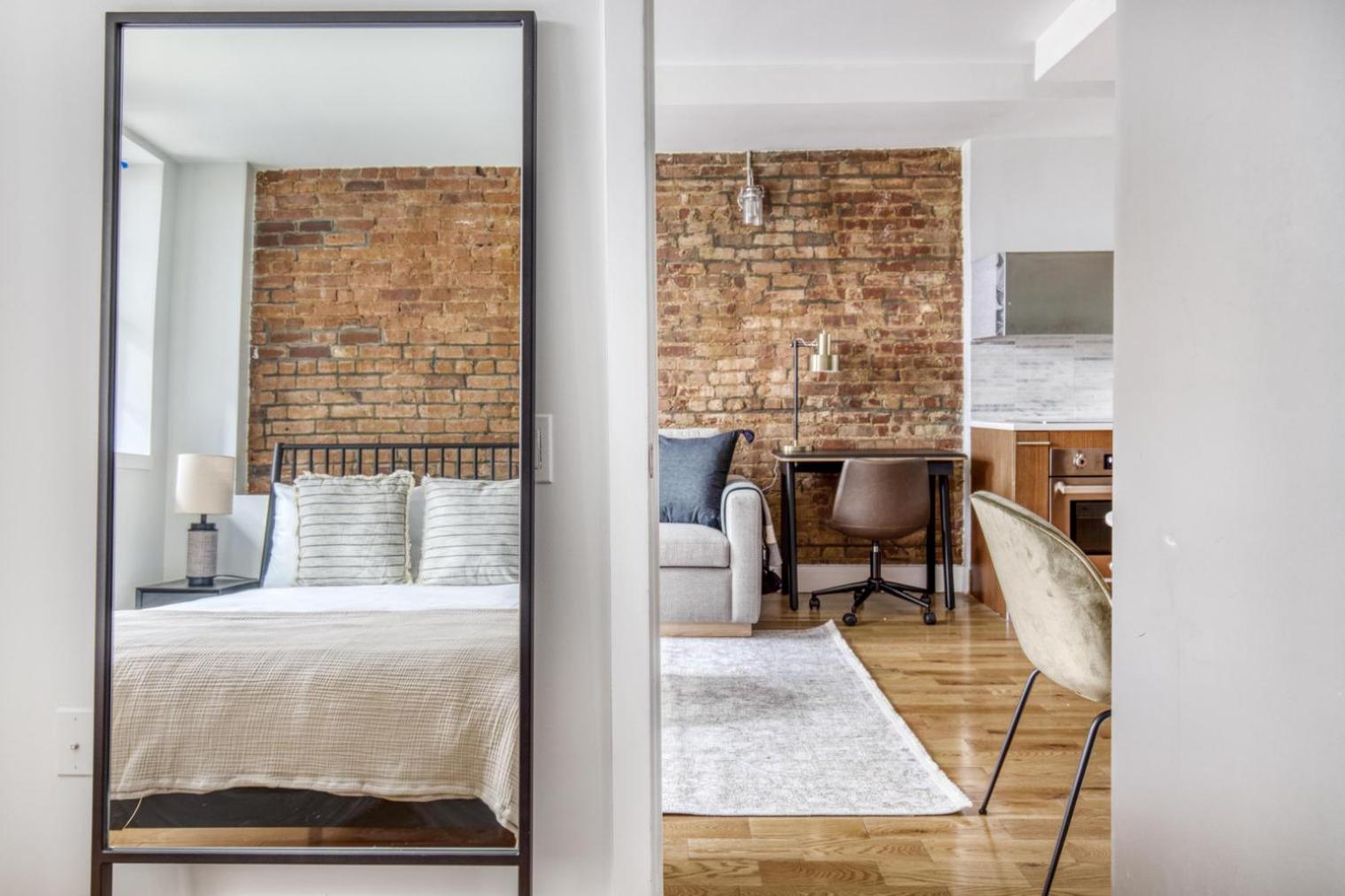 Downtown Bk 1br W Roof Gym Nr Train Nyc-698 * New York