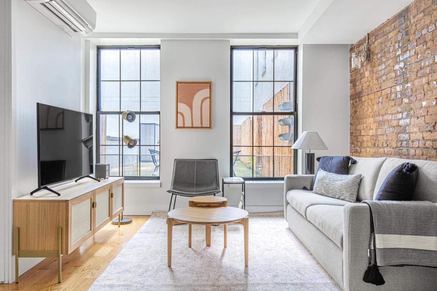 Downtown Bk 1br W Roof Gym Nr Train Nyc-698 Apartment *