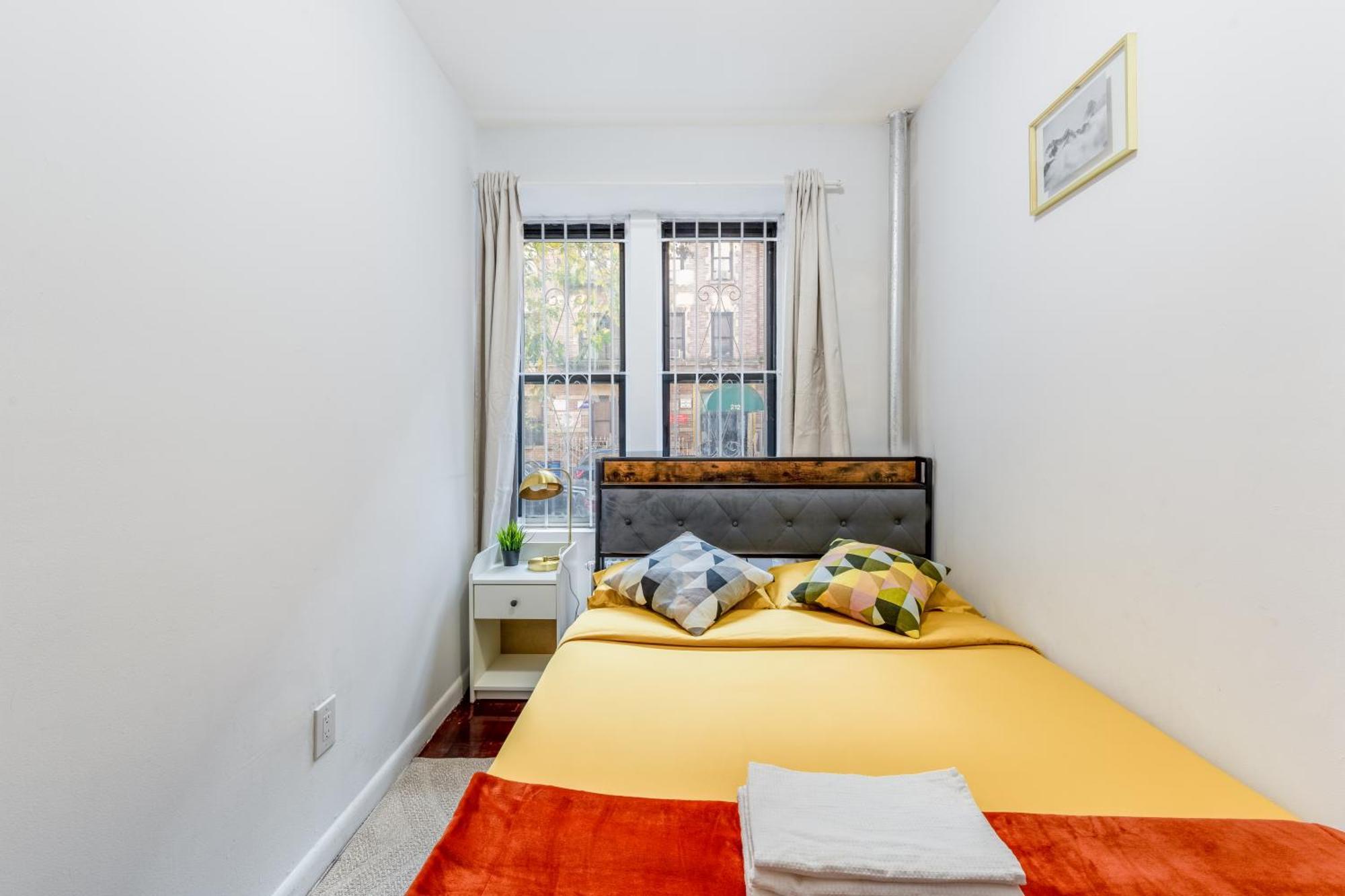 Apartment 2 Bedroom In Manhattan Valley *