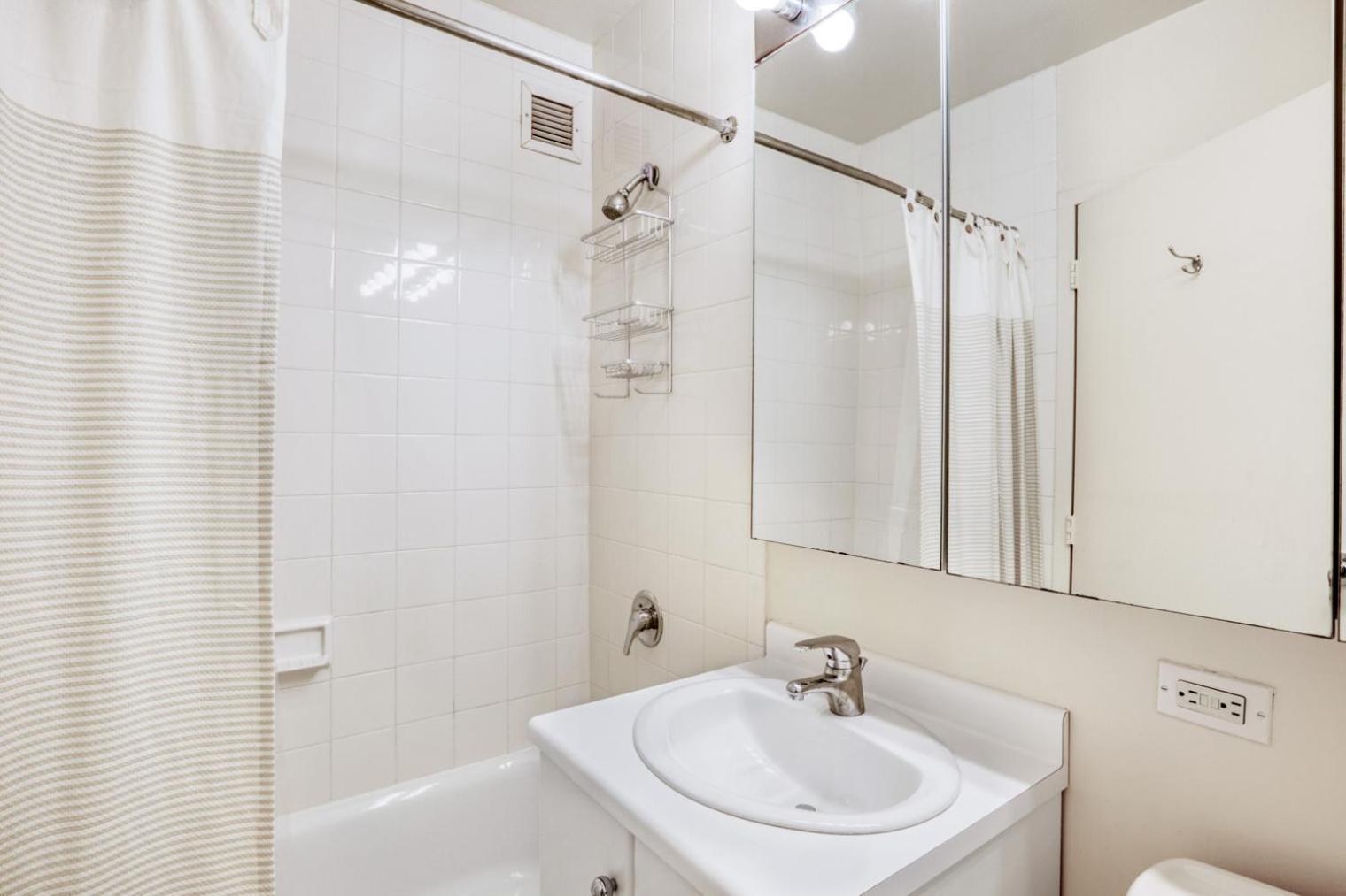 Apartment Fidi Studio W Doorman Nr Fulton Stn Seaport Nyc-441 New York