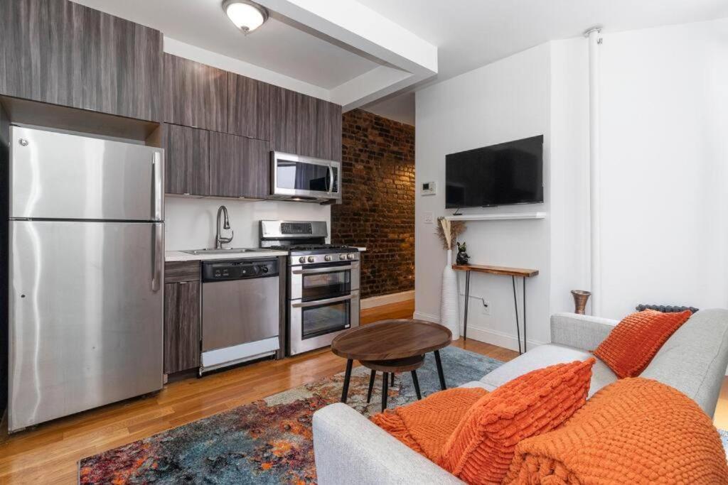 Heart Of East Villgem 1br1ba Washer Dryer! Apartment New York
