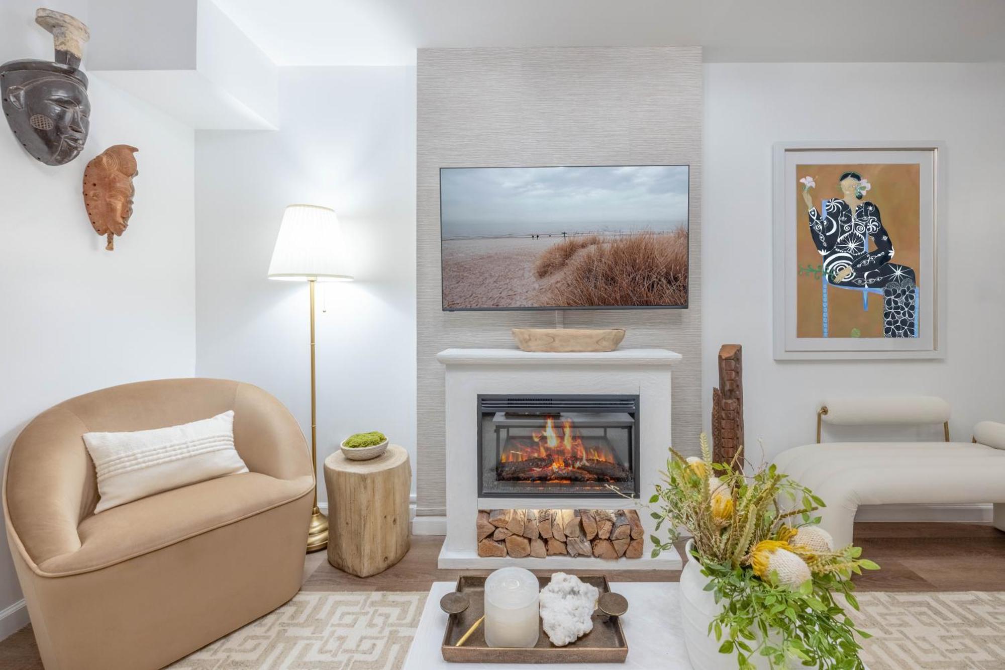 Designer For 6, Views, Near Times Square! Apartment