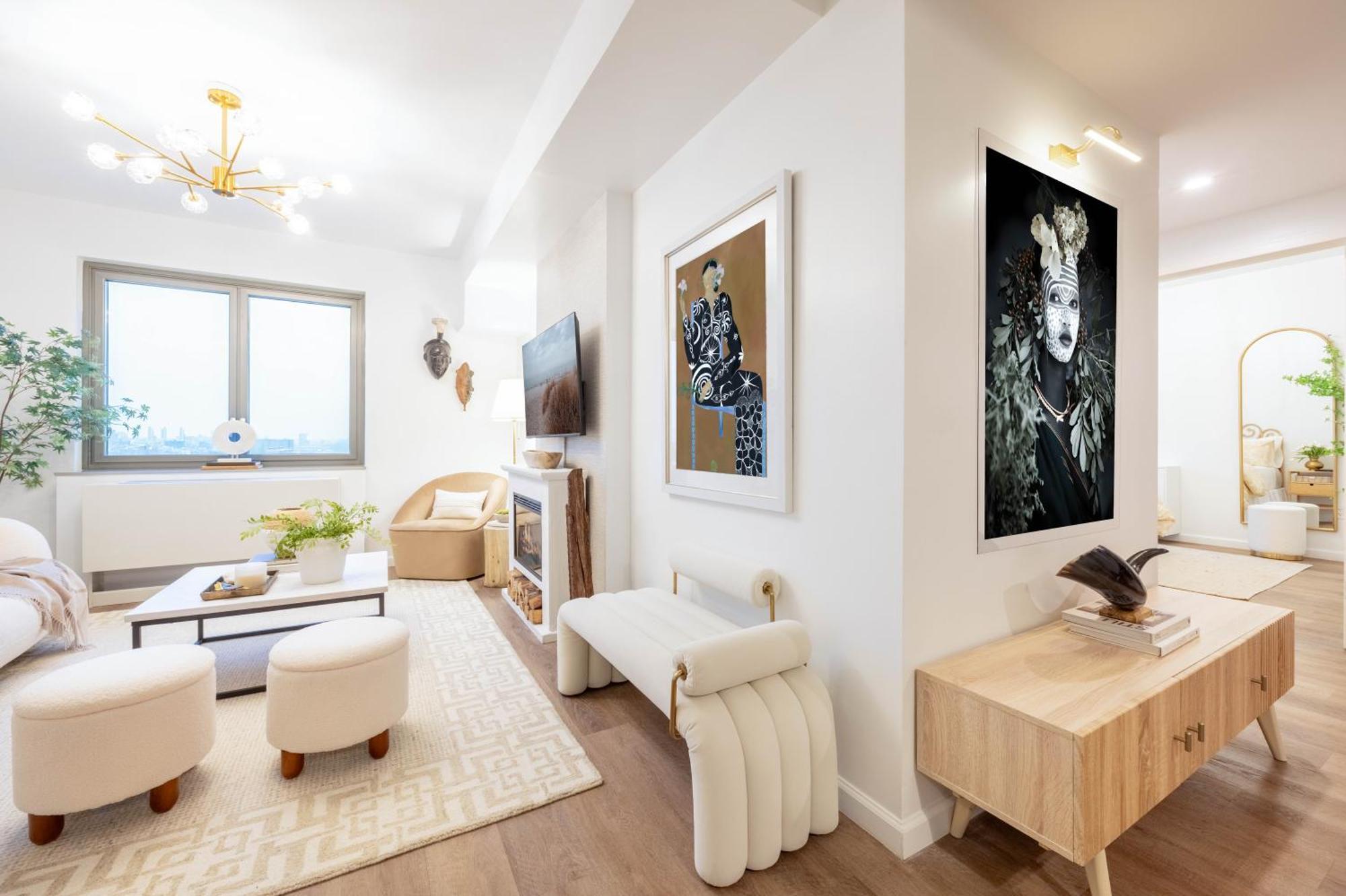 Designer For 6, Views, Near Times Square! Apartment