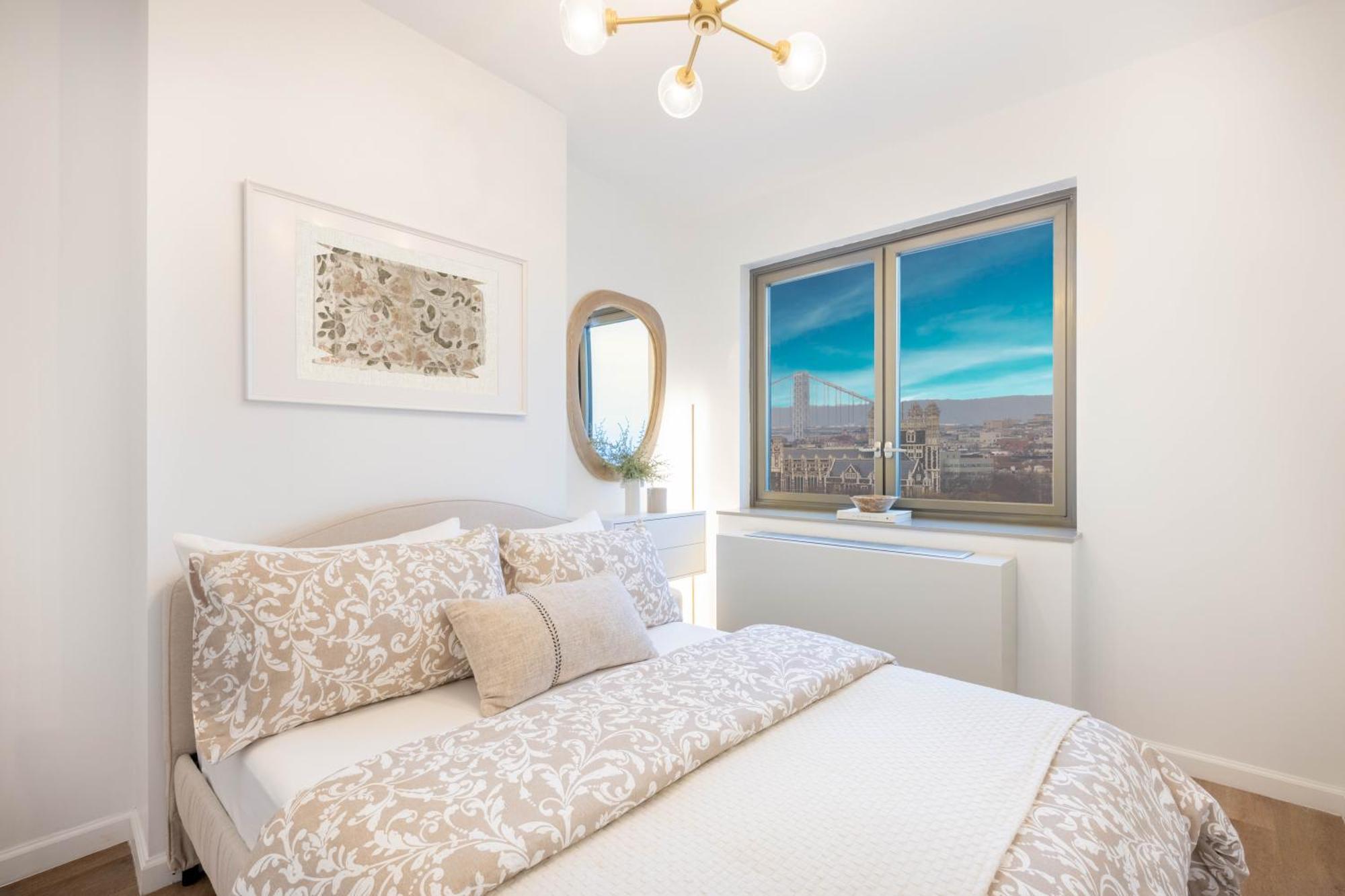 Designer For 6, Views, Near Times Square! * New York