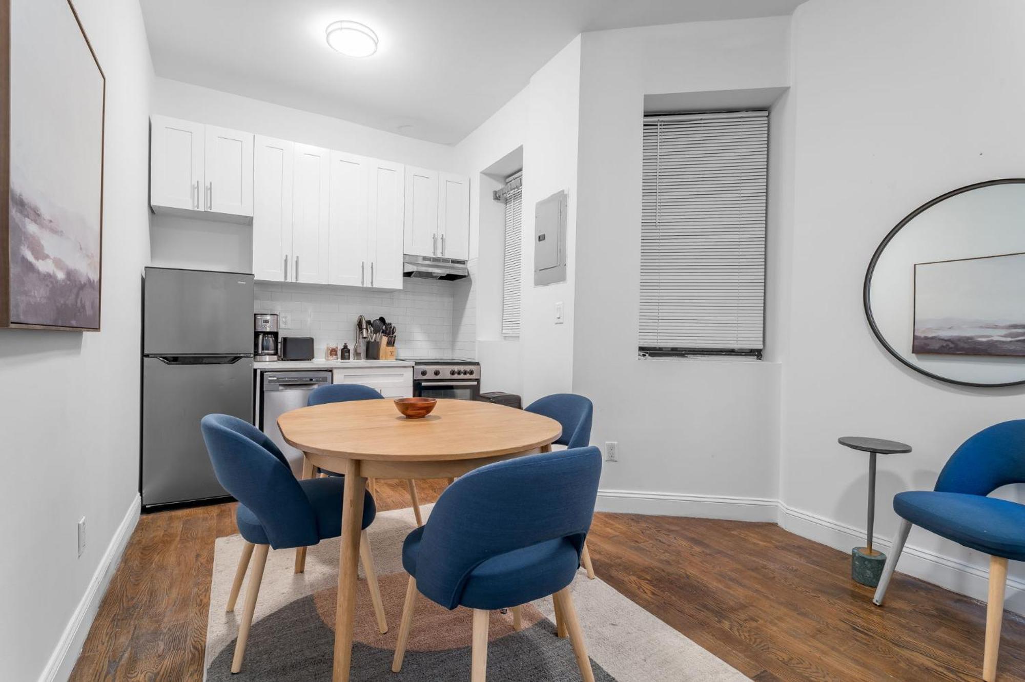 Trendy 3bedroom 2bath Escape Near Hudson River Park & The High Line Apartment *
