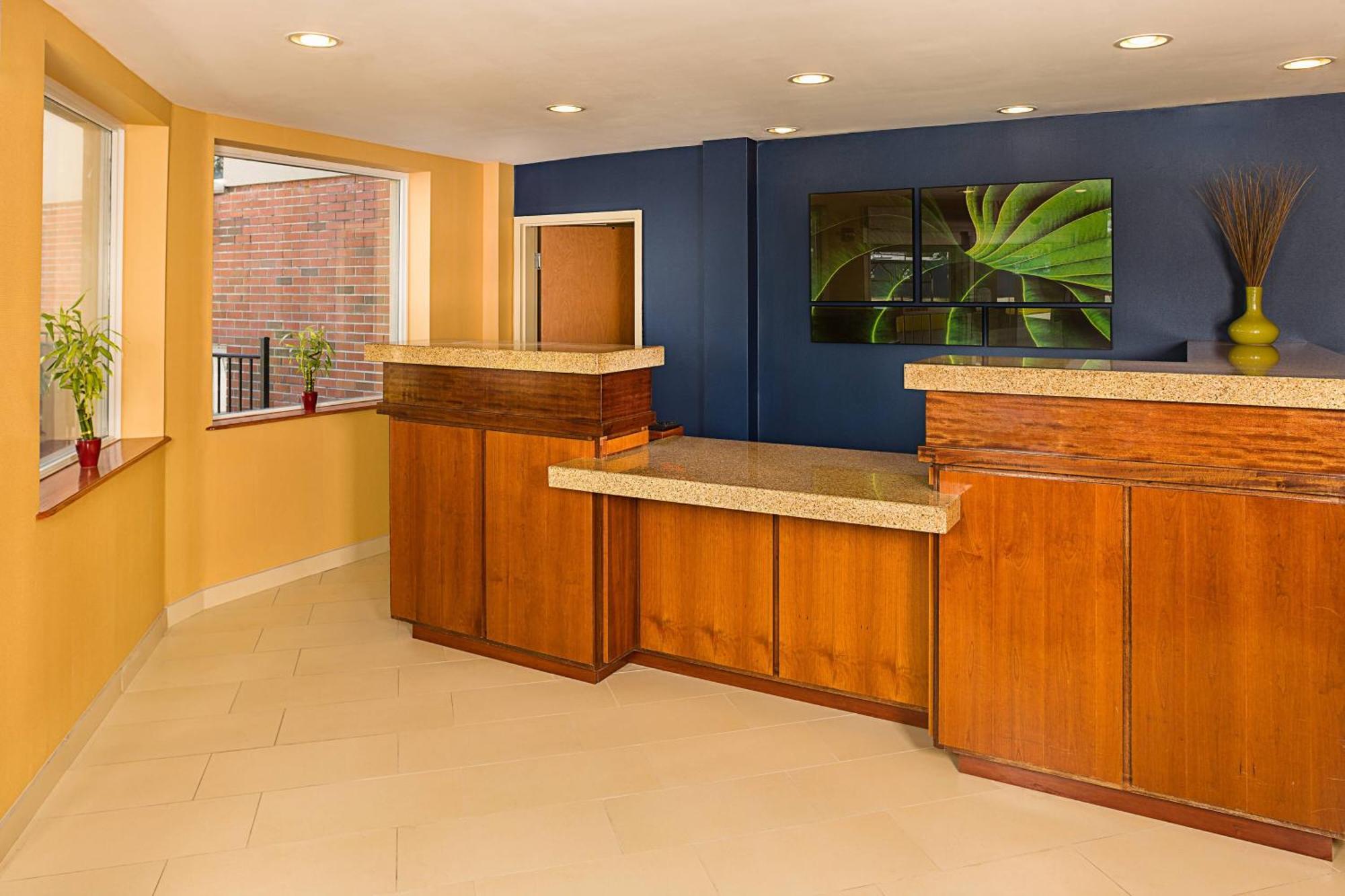 Hotel Fairfield By Marriott Laguardia Airport/flushing