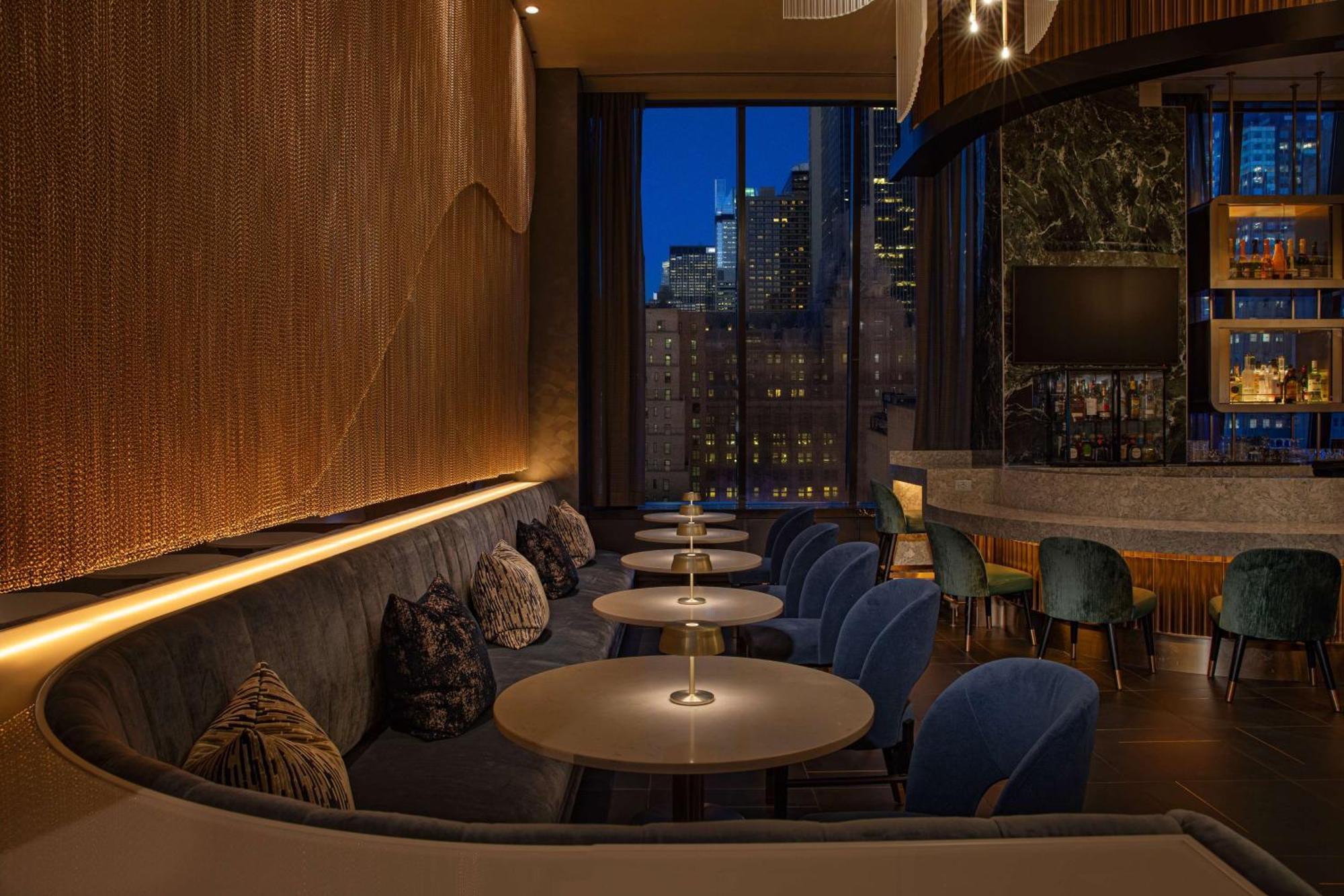 Hilton Times Square Hotel 4*