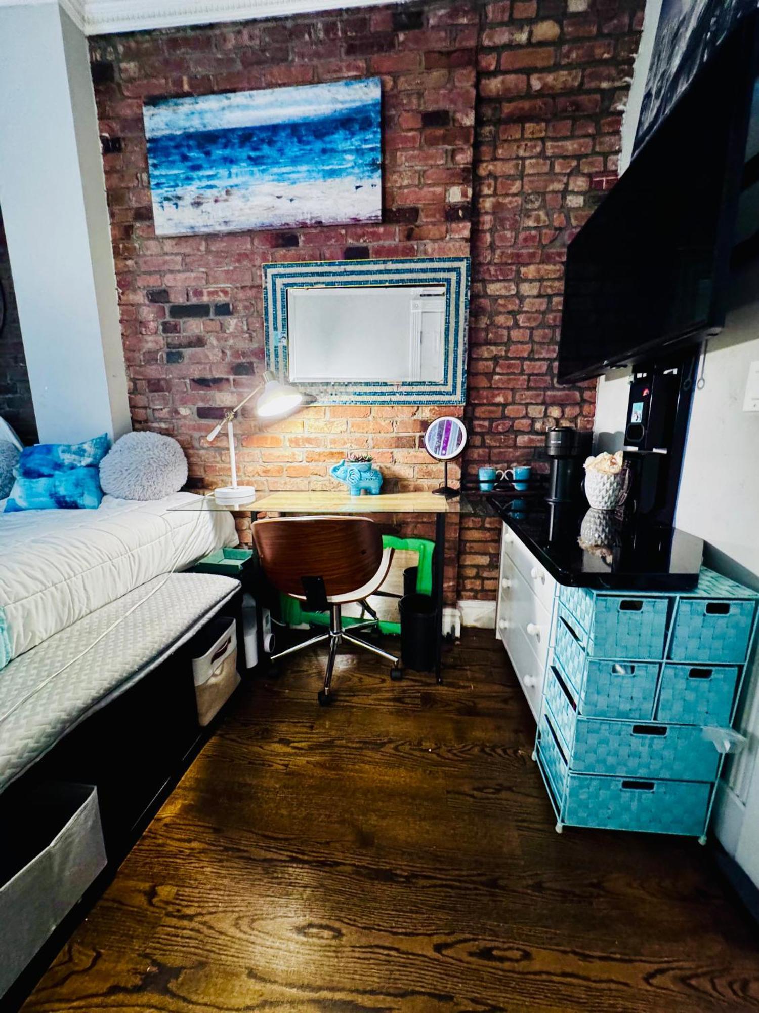 Times Square Cozy 4 Bedroom Nyc Apartment