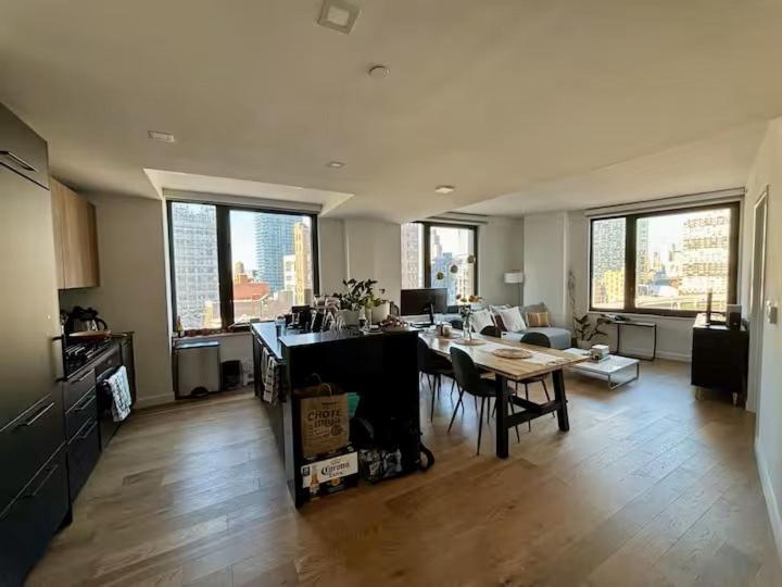 Hudson Sky Line Manhattan 2 Bedrooms Location Apartment *