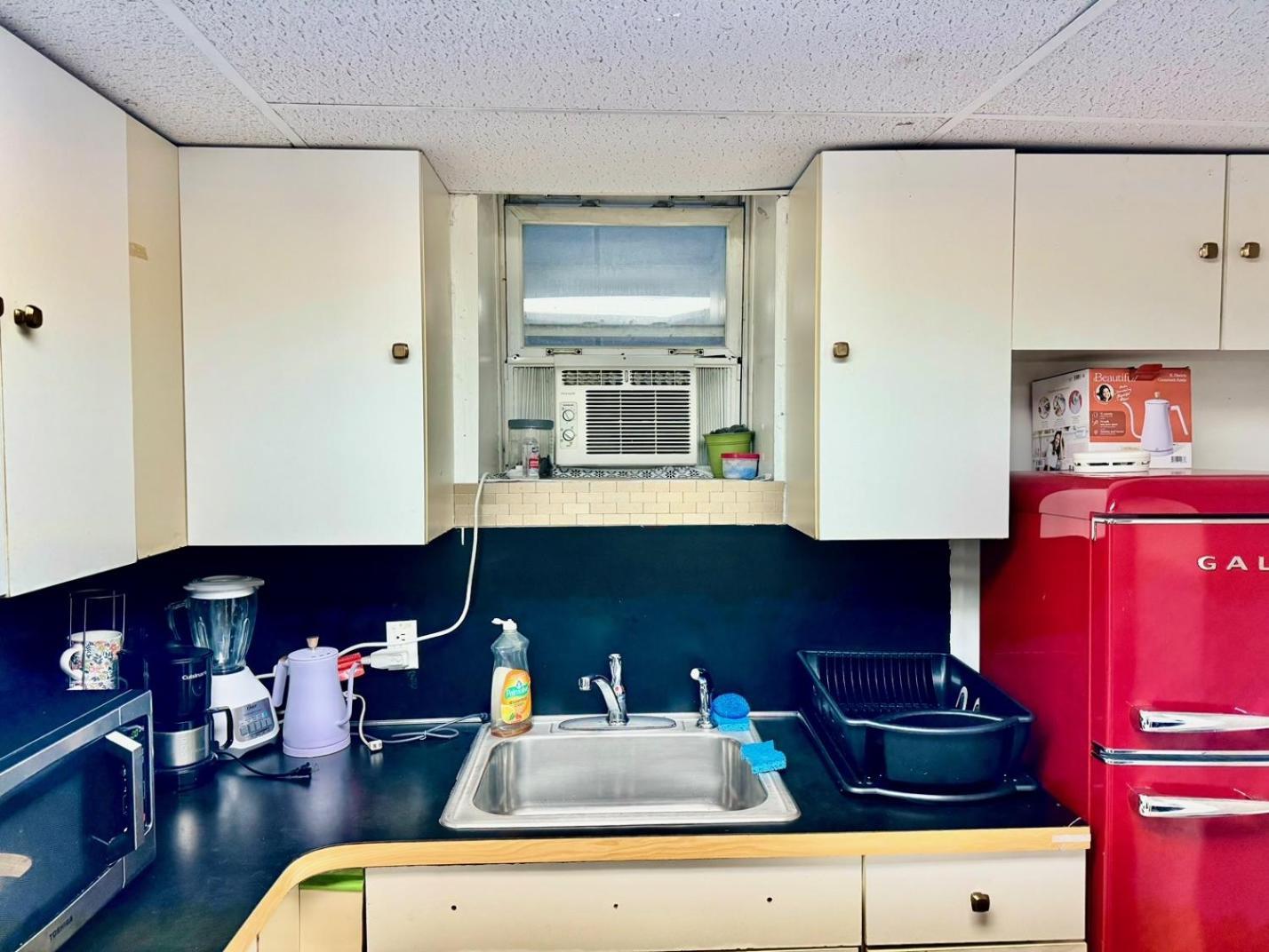 Apartment Manhattan Next, Private 2 Bedroom Apt With Backyard In Lic! New York