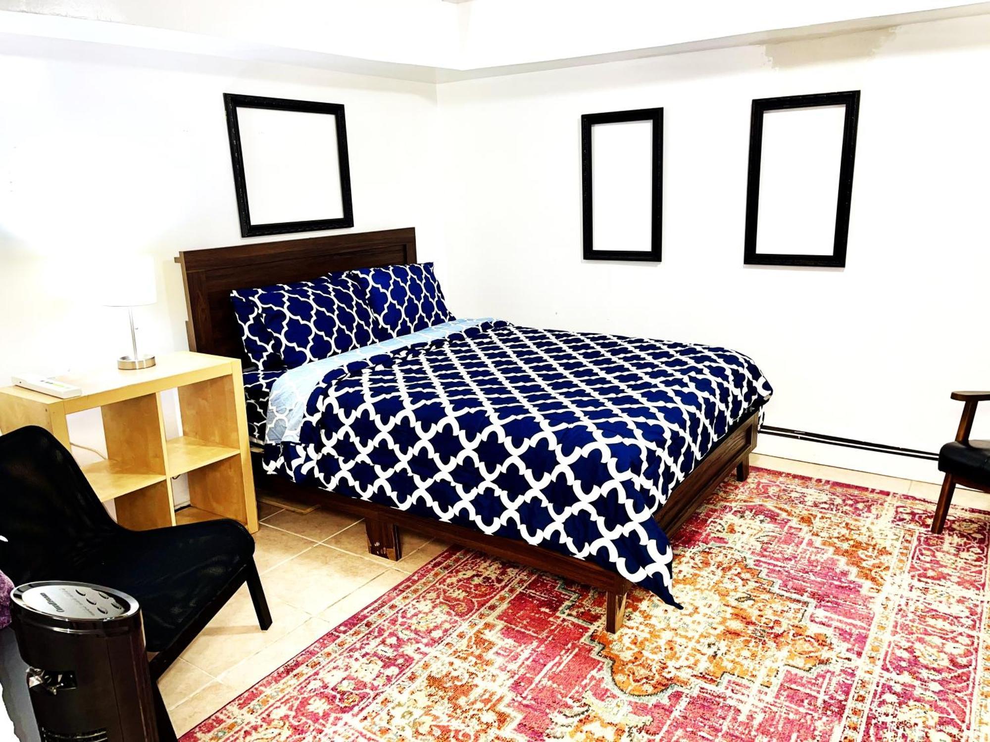 Manhattan Next, Private 2 Bedroom Apt With Backyard In Lic! Apartment