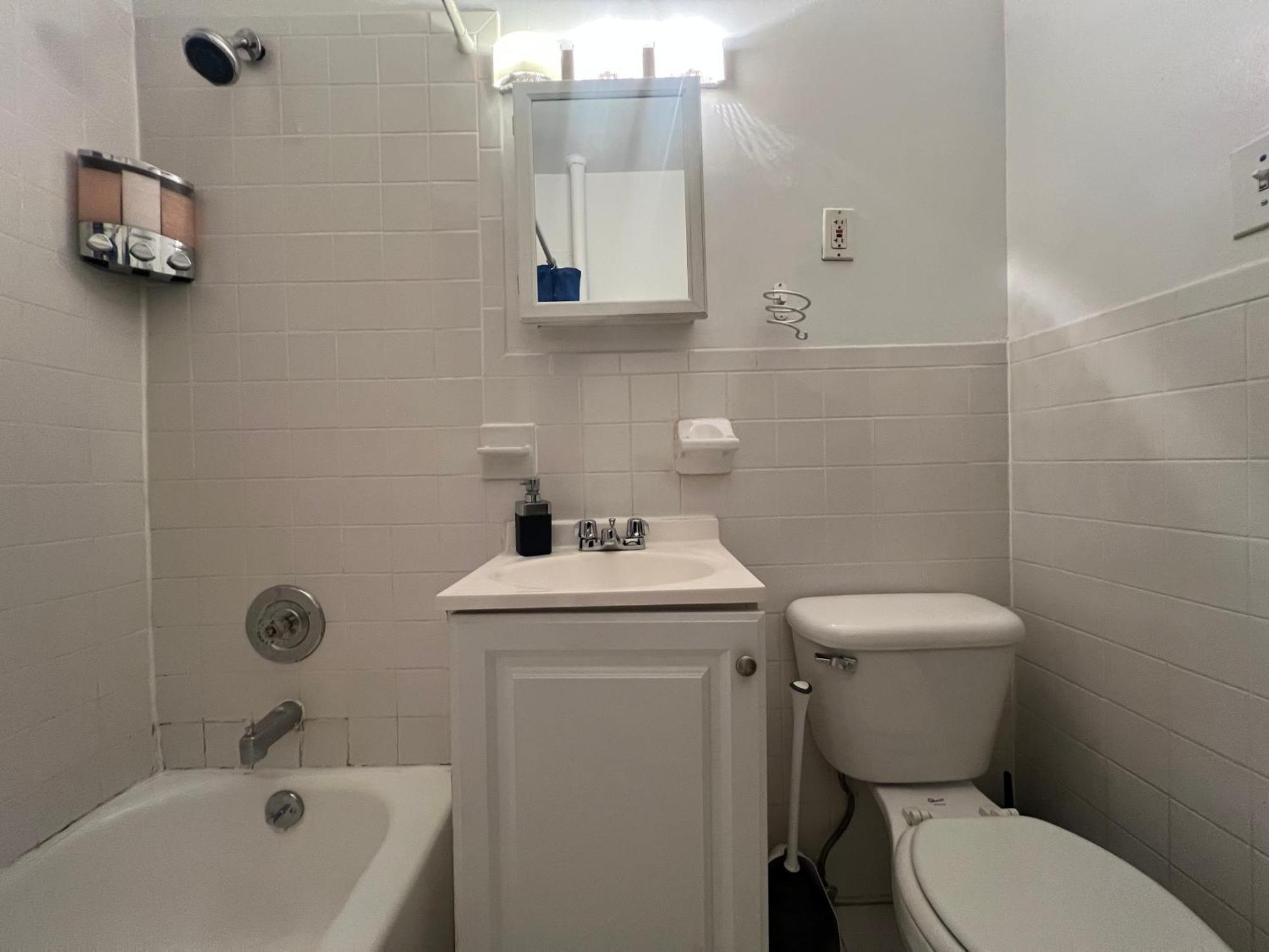 Apartment Uws *