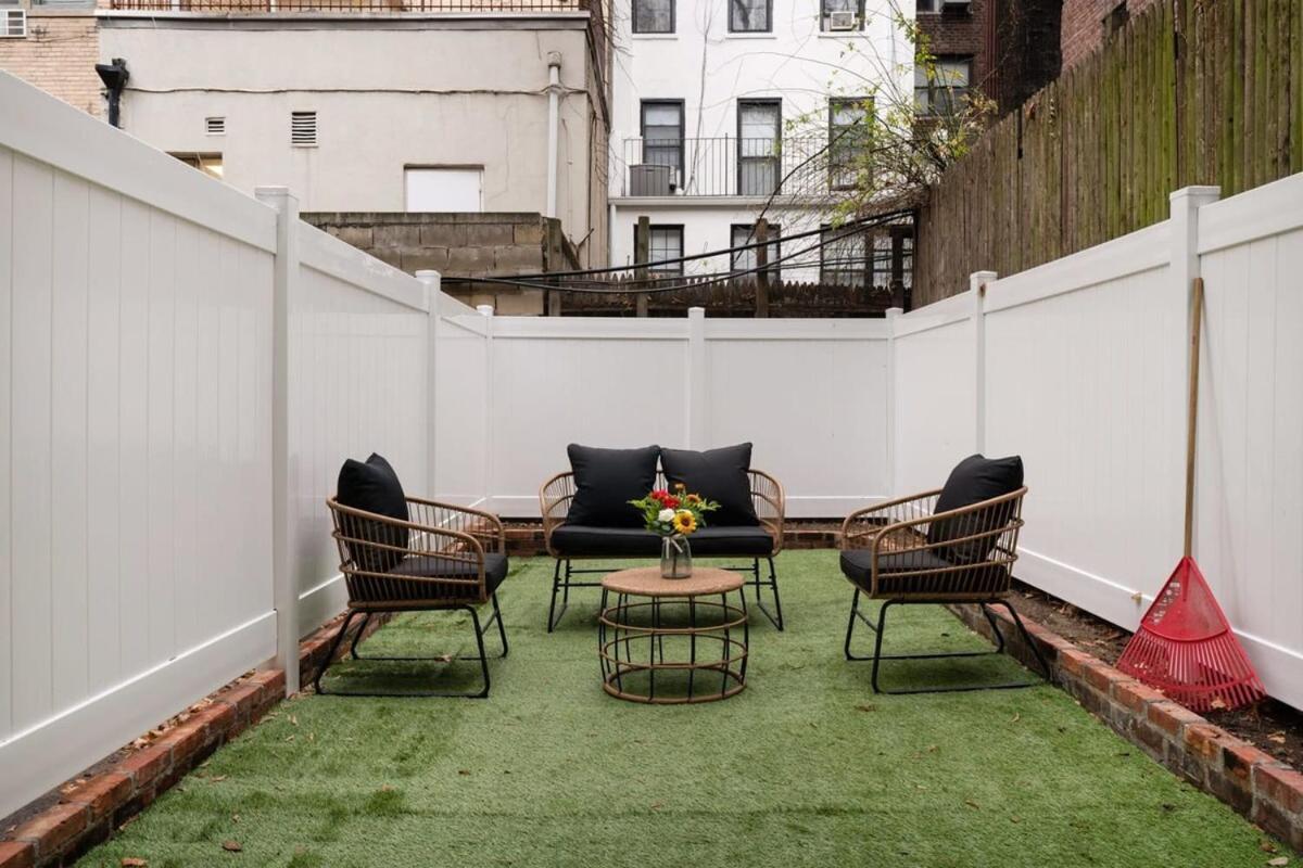 317-1d New 2br Duplex Wd Private Backyard New York