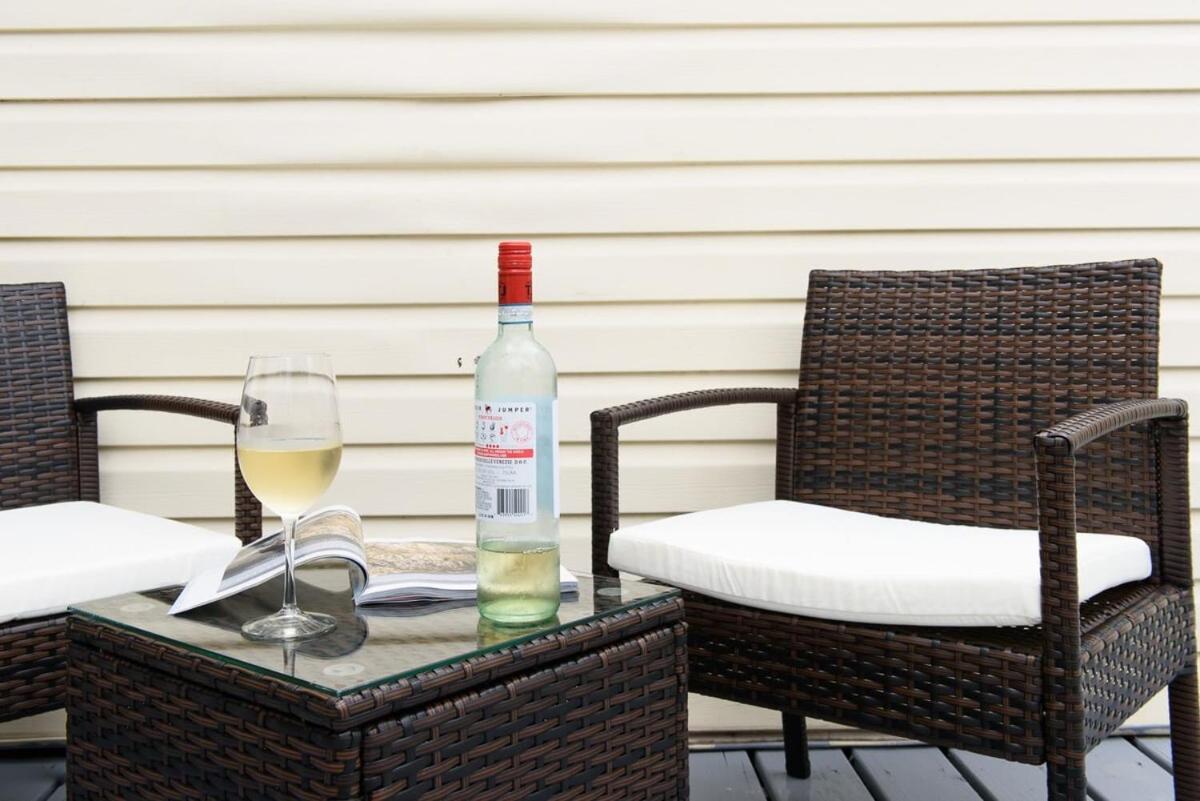 1597-phs New 1br-2bath Ph Duplex Outdoor Deck