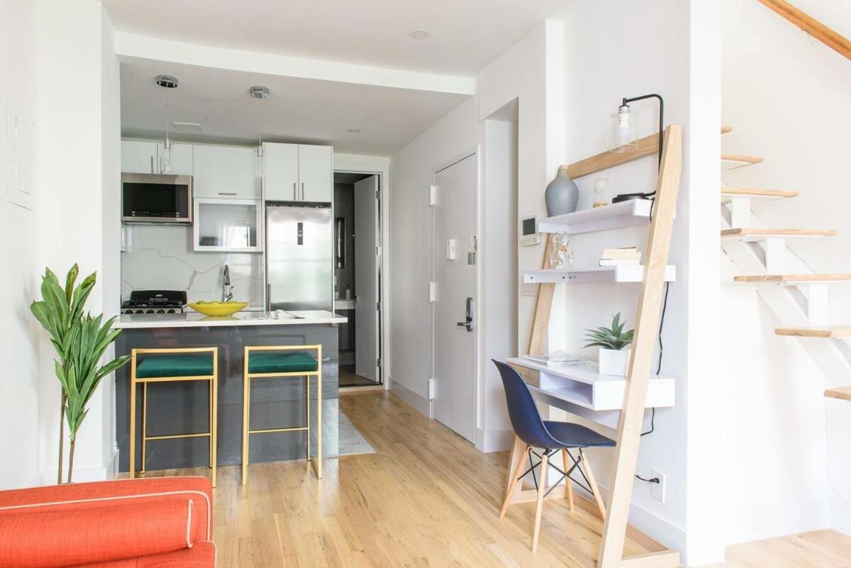 1597-phs New 1br-2bath Ph Duplex Outdoor Deck Apartment New York