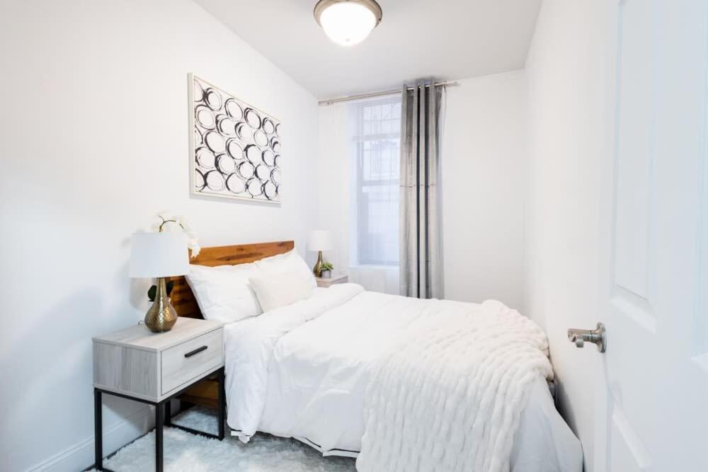 Apartment 1435-2 3 Bedrooms 2 Bath Wd Ues *