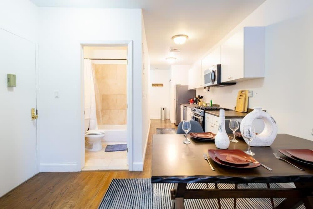 1435-2 3 Bedrooms 2 Bath Wd Ues