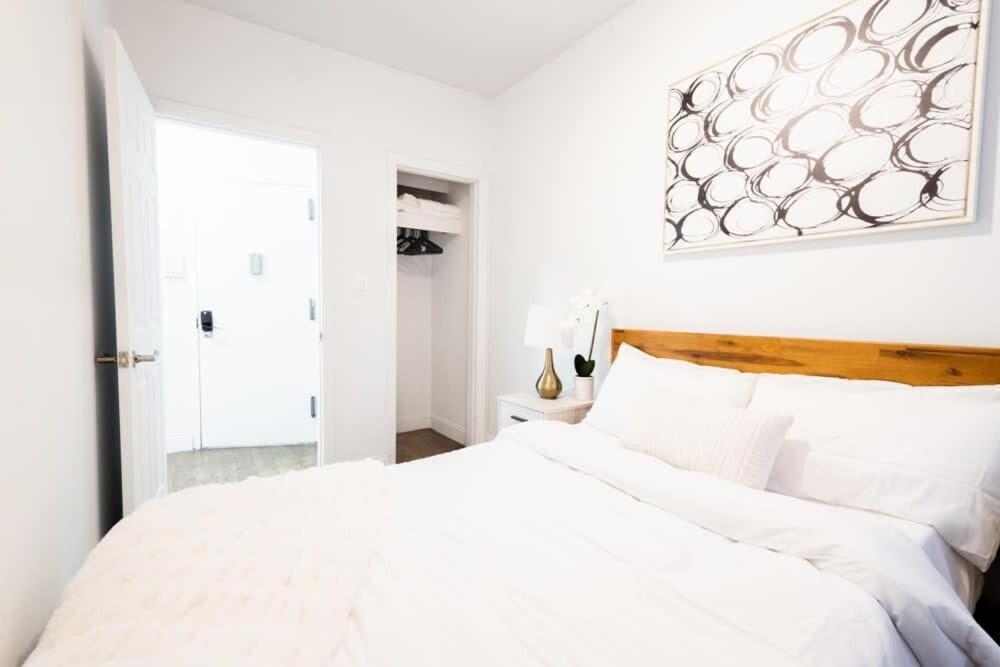 1435-2 3 Bedrooms 2 Bath Wd Ues New York