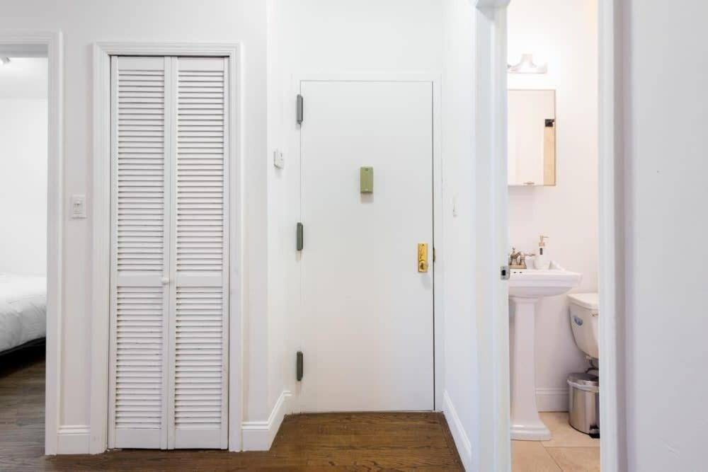 1435-2 3 Bedrooms 2 Bath Wd Ues *