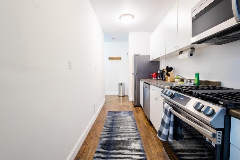 1435-2 3 Bedrooms 2 Bath Wd Ues New York