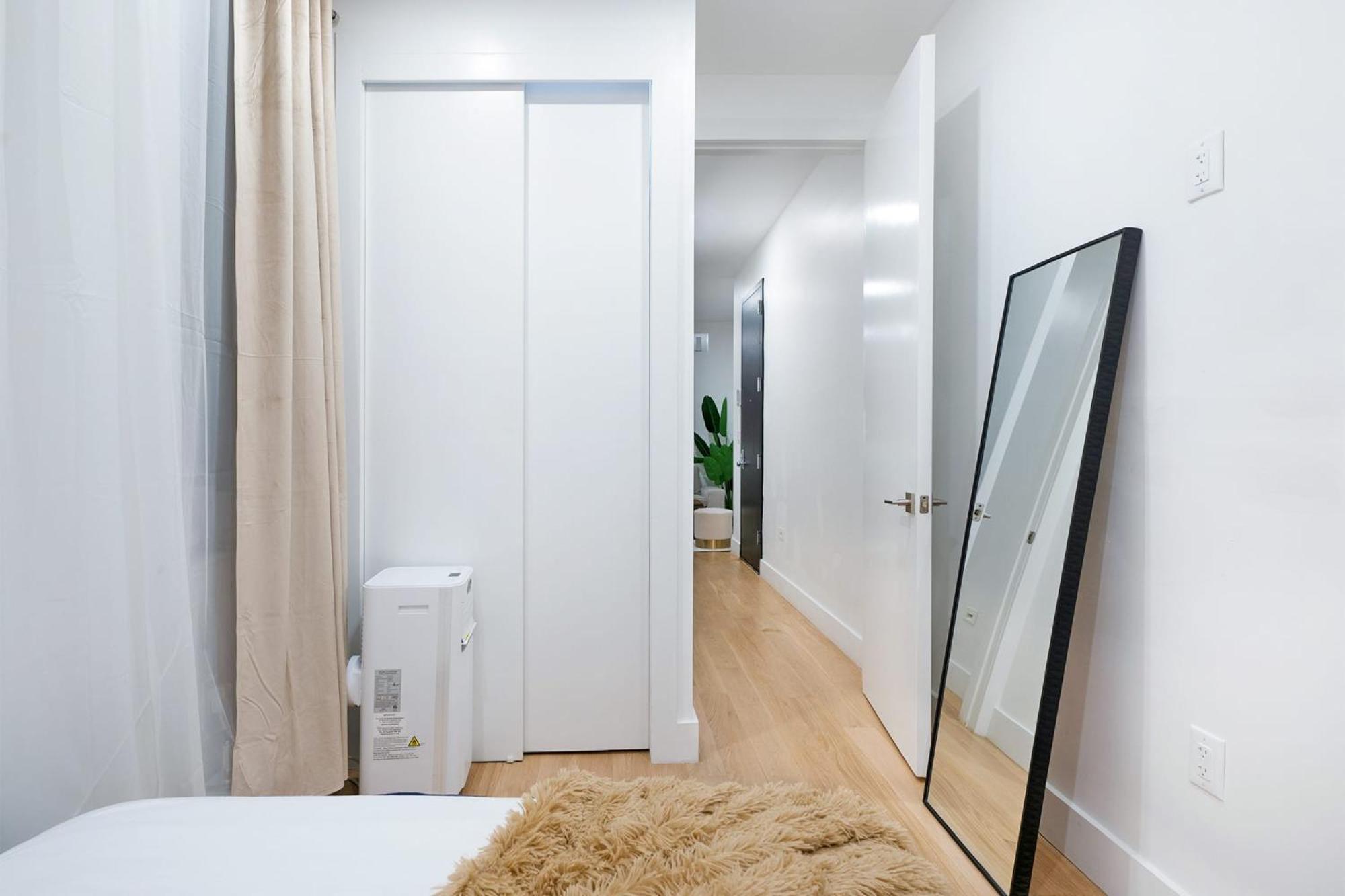 Apartment 1290-3 New Renovated 2 Bedrooms In Ues