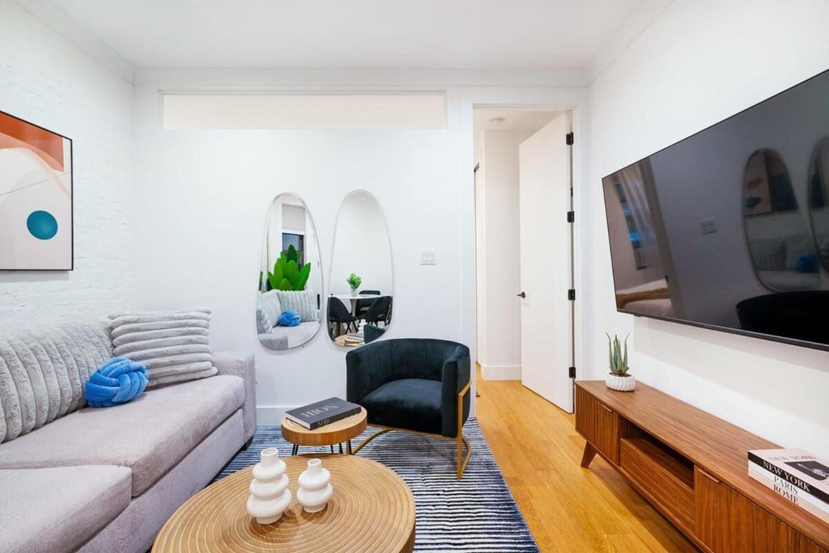1290-7 New Renovated 2 Bedrooms In Ues Apartment New York