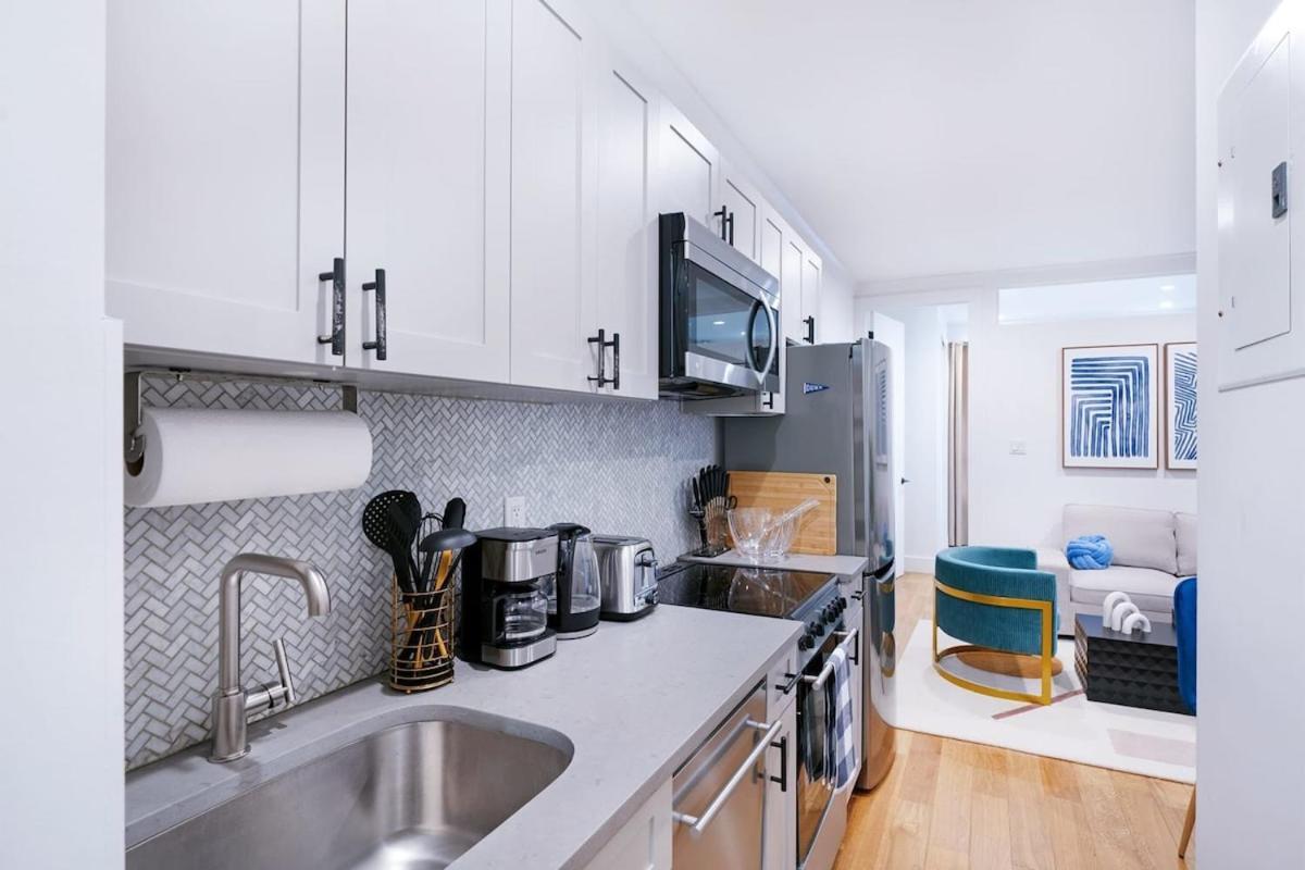 1288-4rs Newly Furnished Prime Ues 2br Apartment